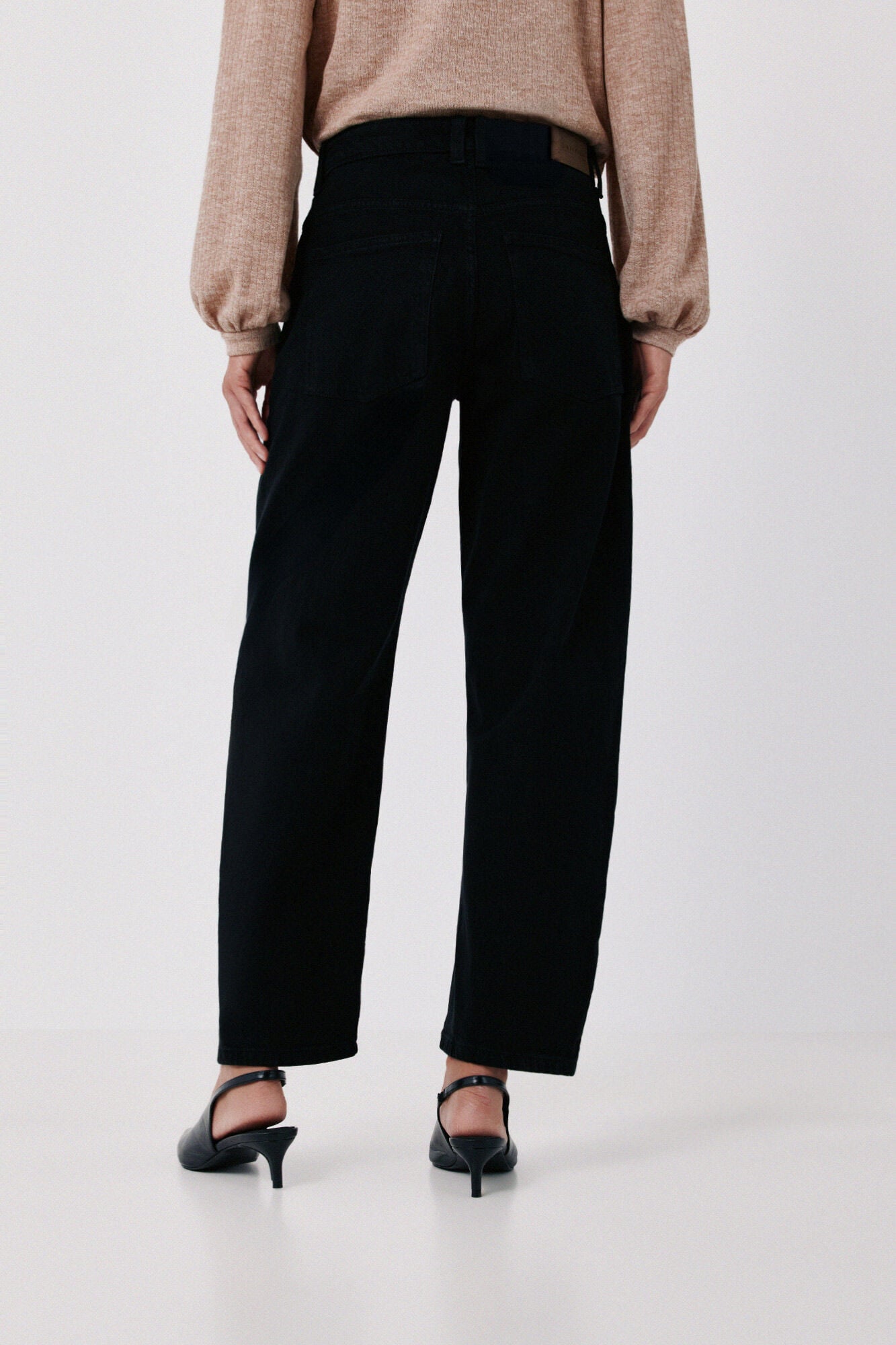Cortefiel Barrel jeans Black