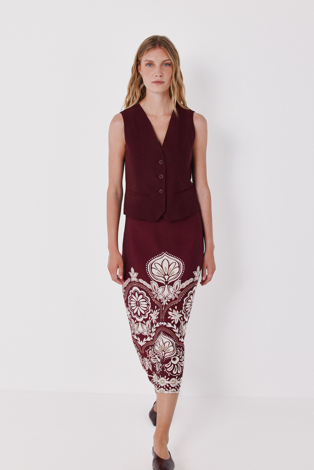 Cortefiel Printed straight skirt Printed red
