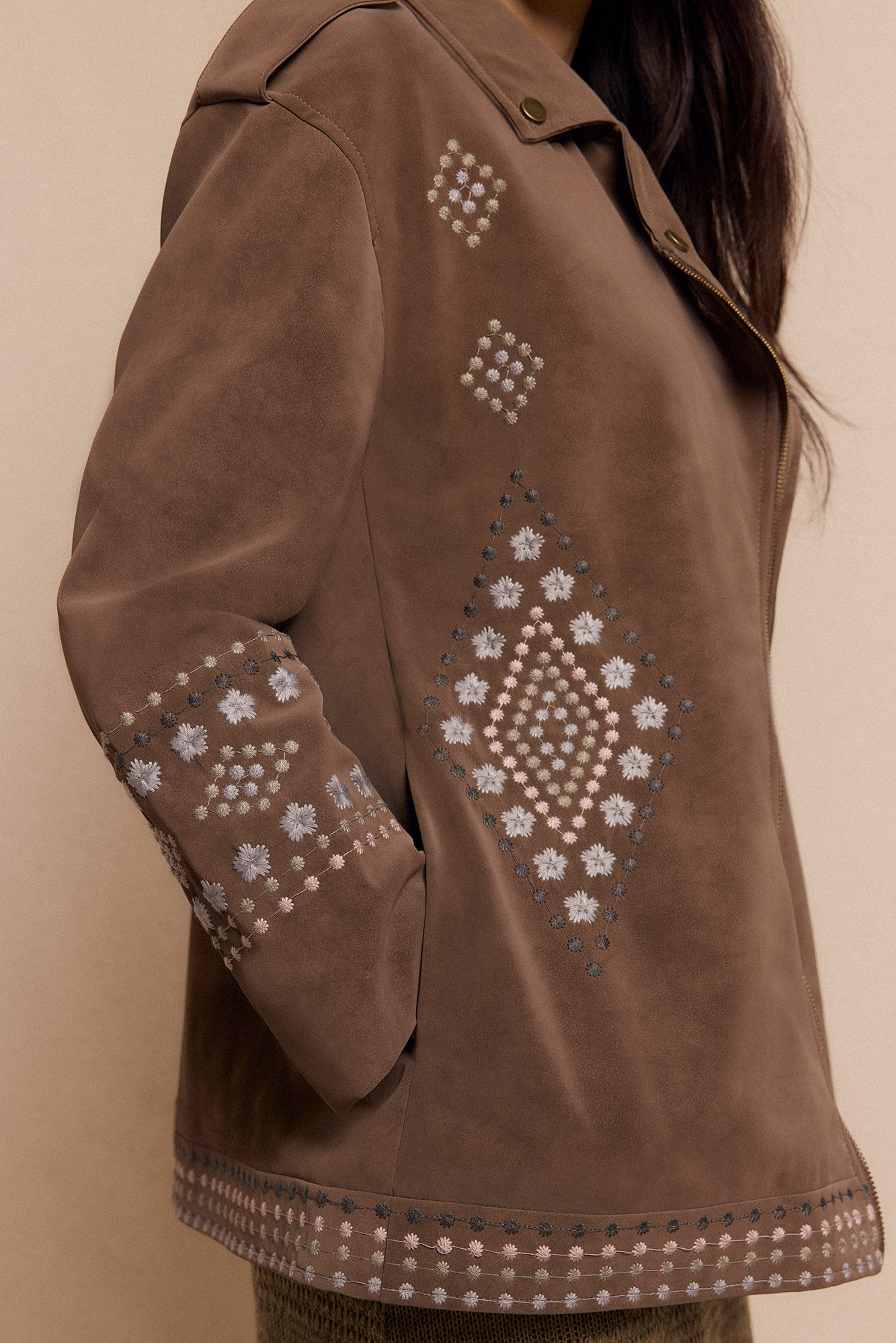 Slowlove Jaqueta biker com efeito pele bordado Tostado