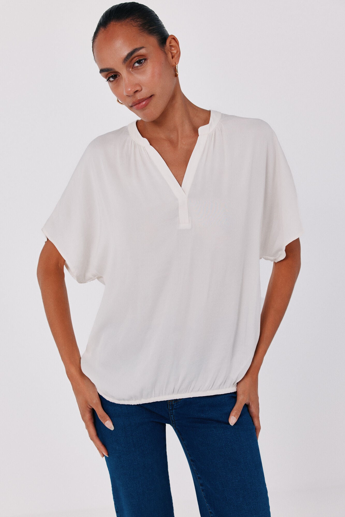 Cortefiel Blusa satinada manga corta