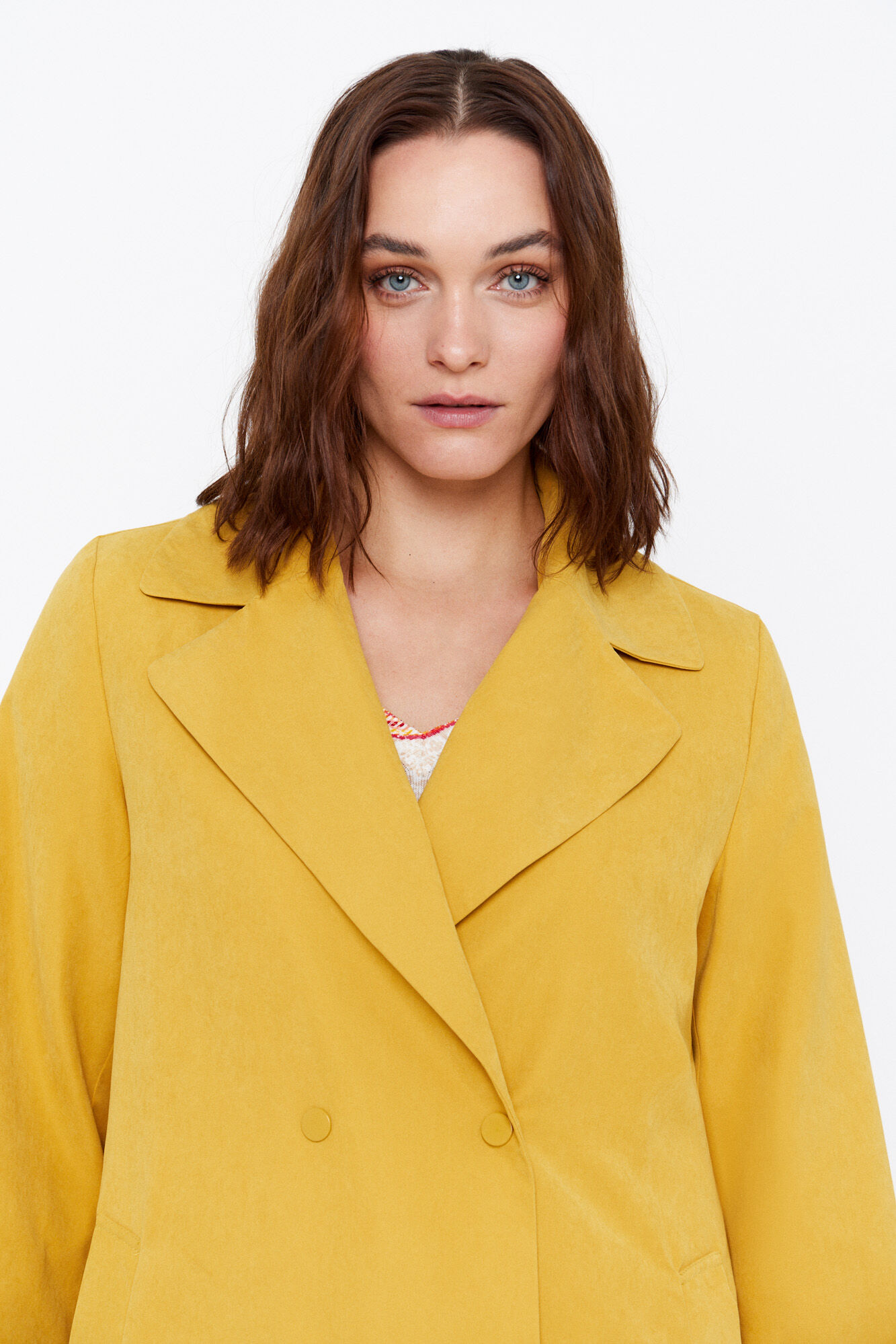 Cortefiel Fluid water-repellent trench coat Gold