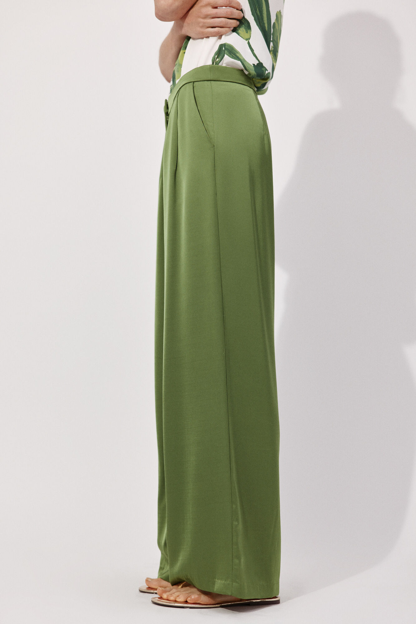 Cortefiel Palazzo trousers with pleats Green