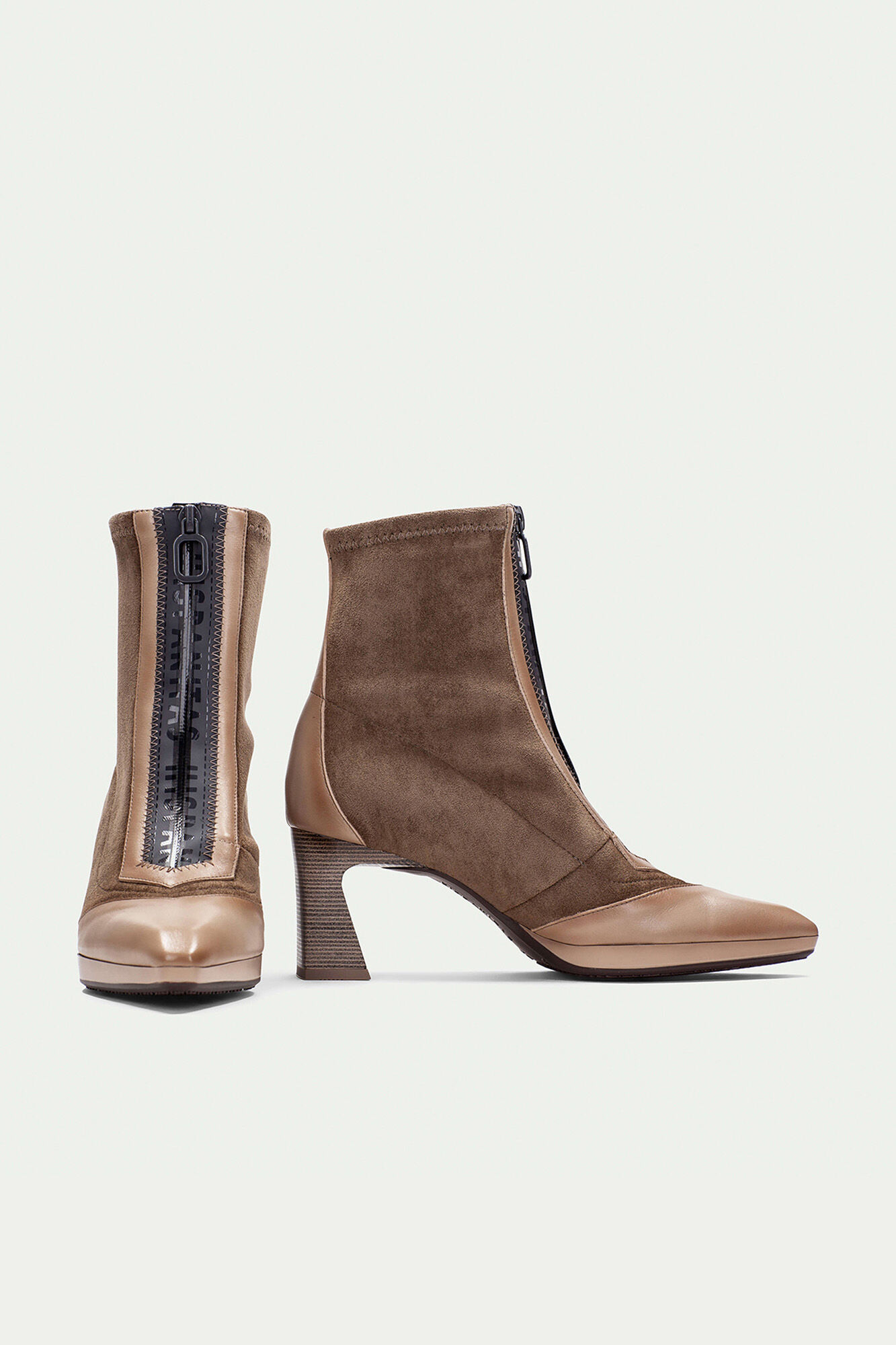 Hispanitas Bot&iacute;n punta fina con cremallera ATLANTA Beige