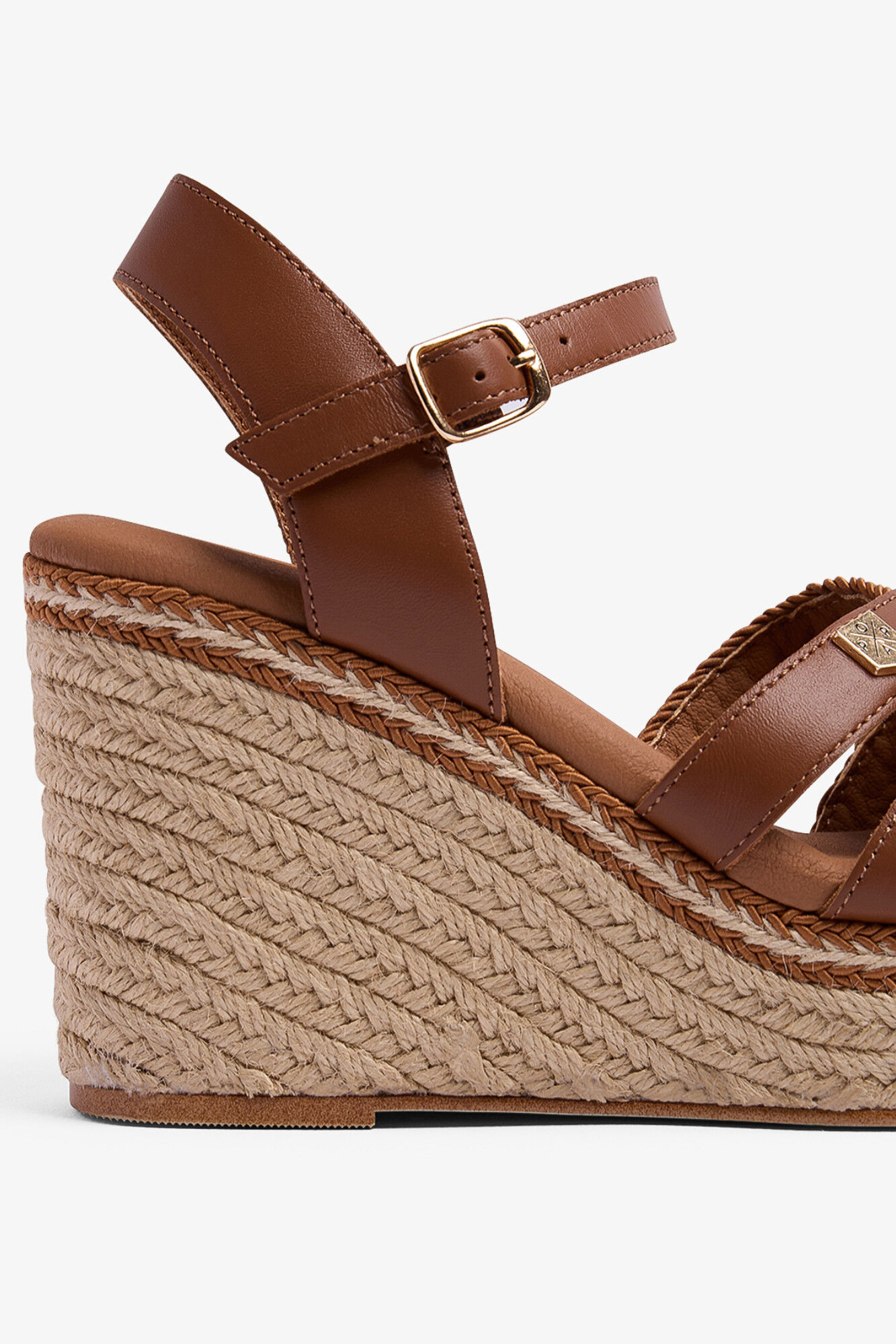 Popa Sand&aacute;lia cunha alta senhora Guios Juta Castanho