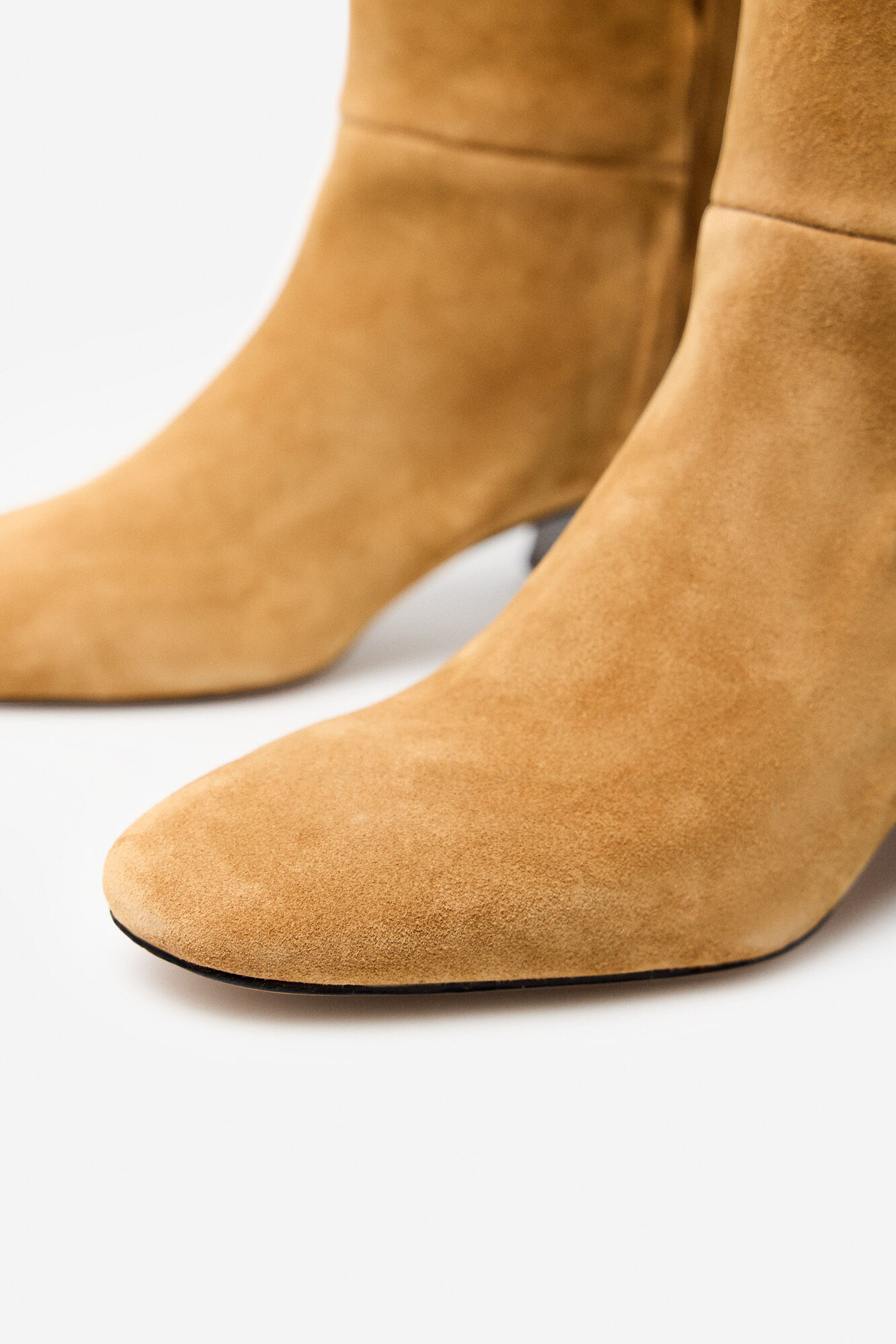 Cortefiel Bota alta b&aacute;sica serraje Beige