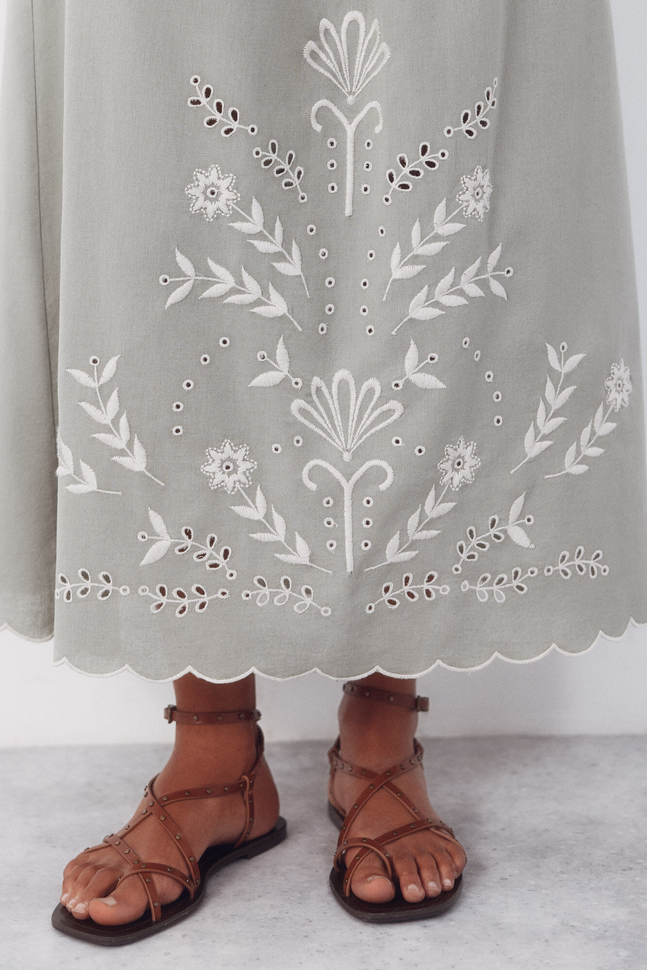 Cortefiel Embroidered skirt Printed green