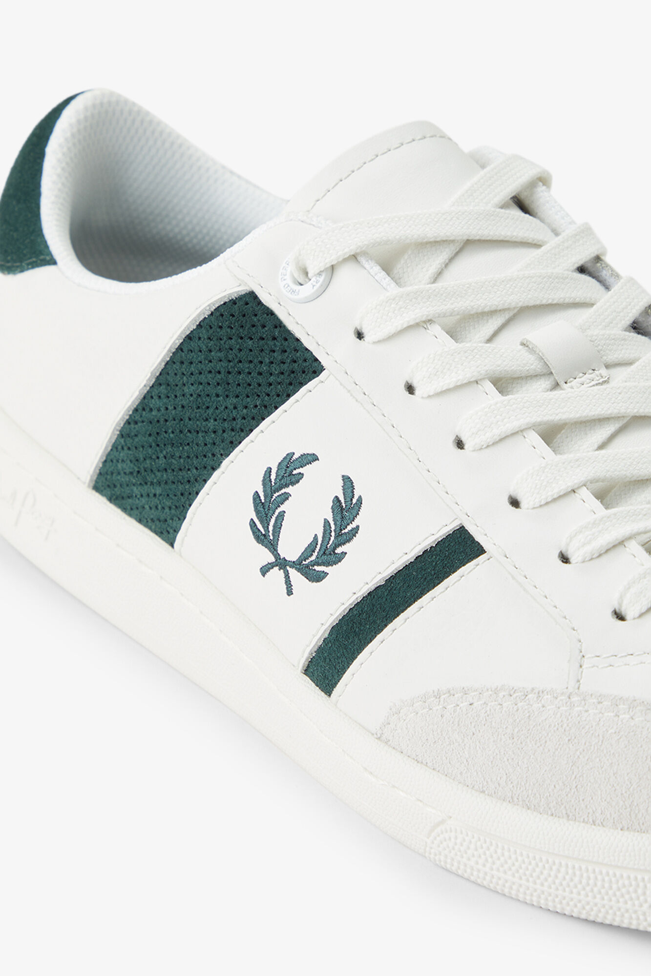 Fred Perry Sneaker B725 em pele/camur&ccedil;a Multicolorido