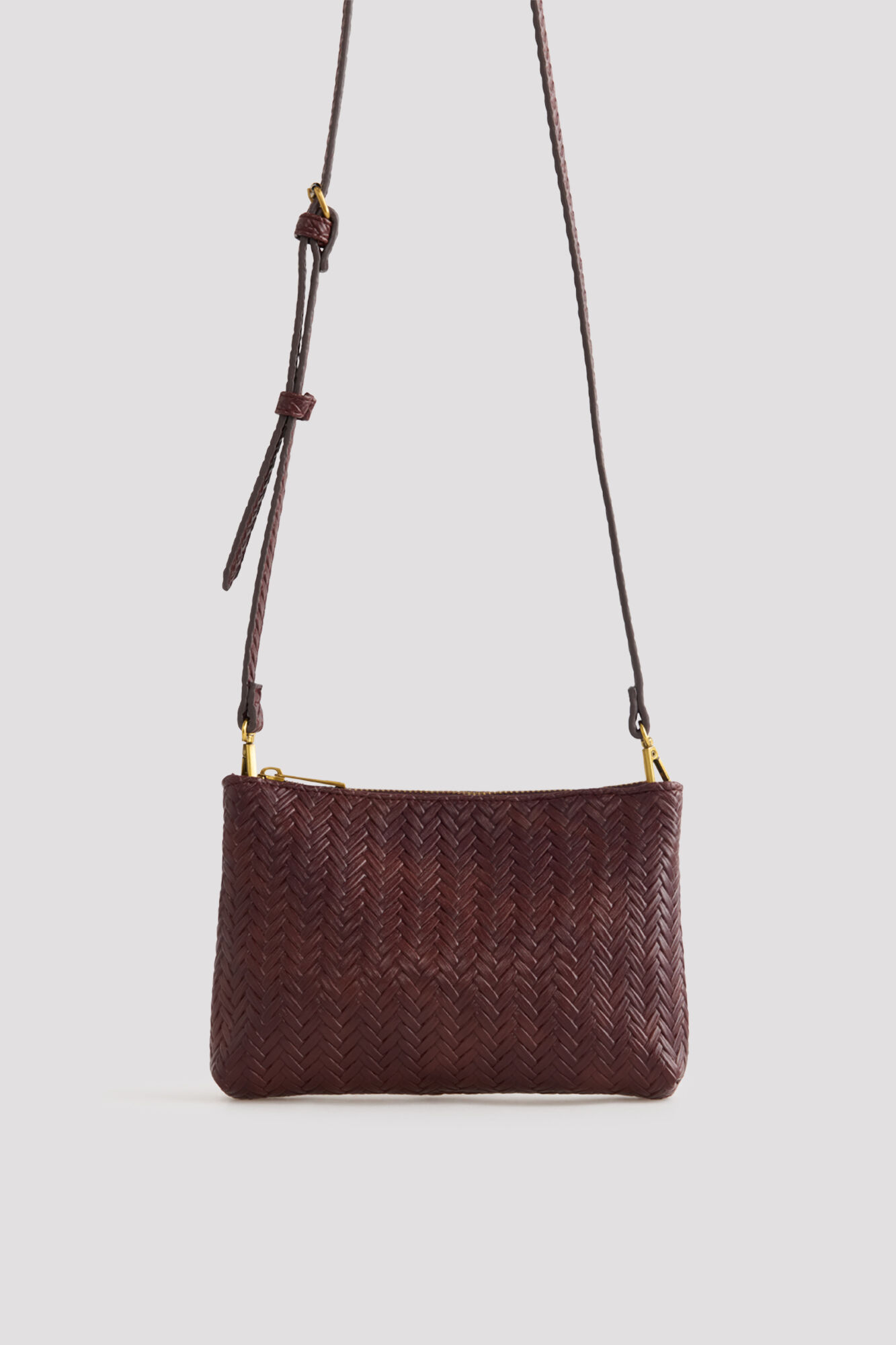 Cortefiel Textured crossbody wallet