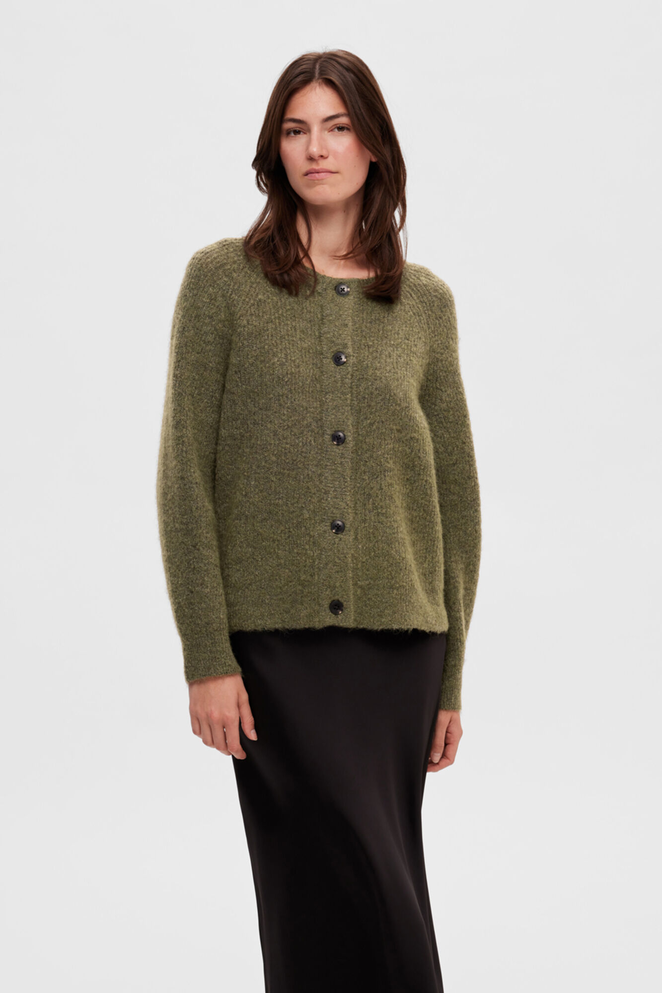 Selected Short cardigan made of wool and alpaca. Green