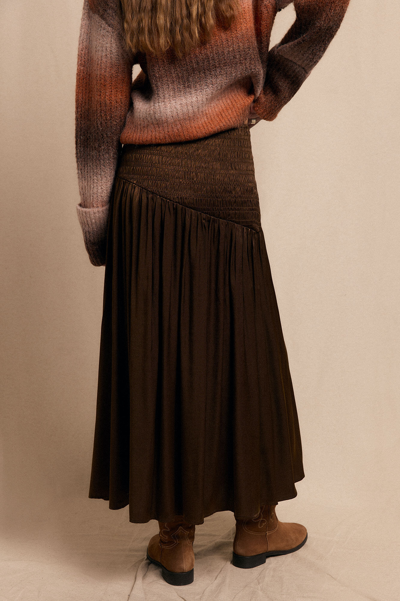 Slowlove Saia midi acetinada Castanho