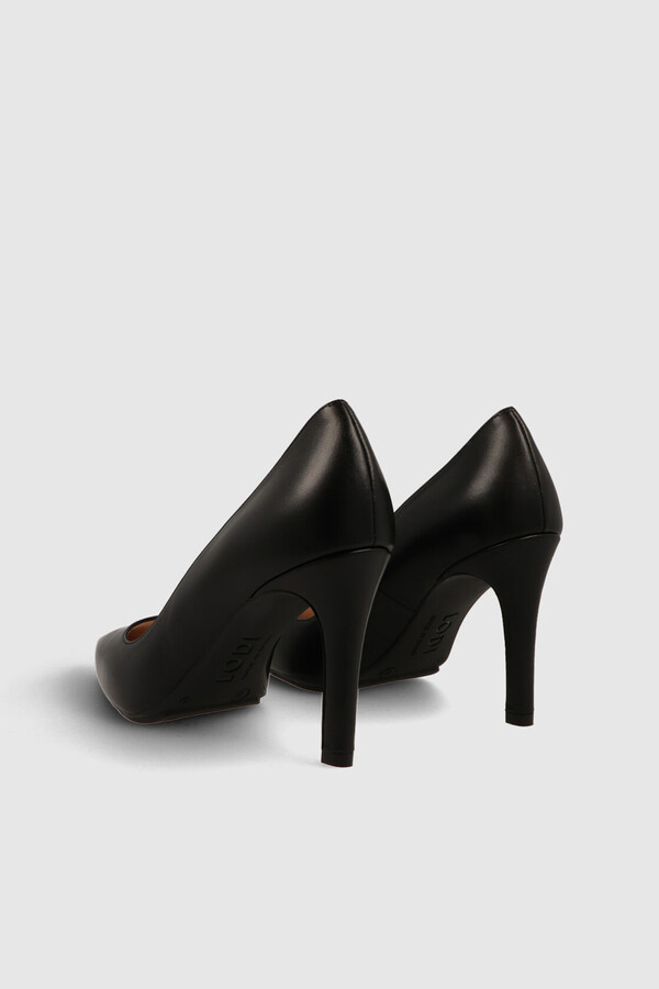 Cortefiel Basic pump in smooth leather Black
