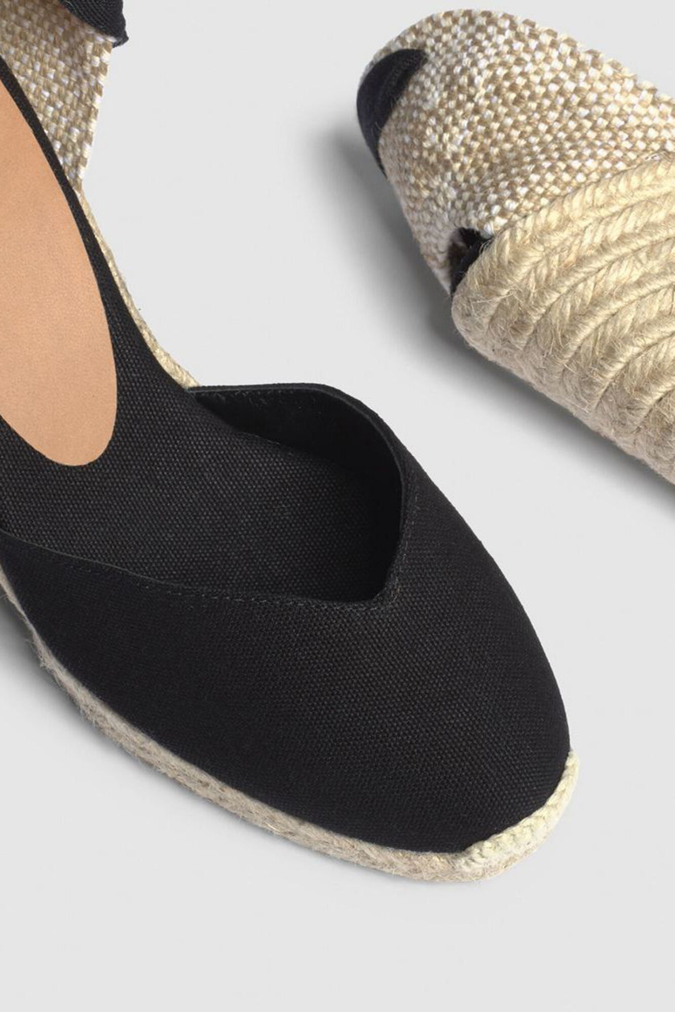 Casta&ntilde;er Black Chiara/8/001 Black