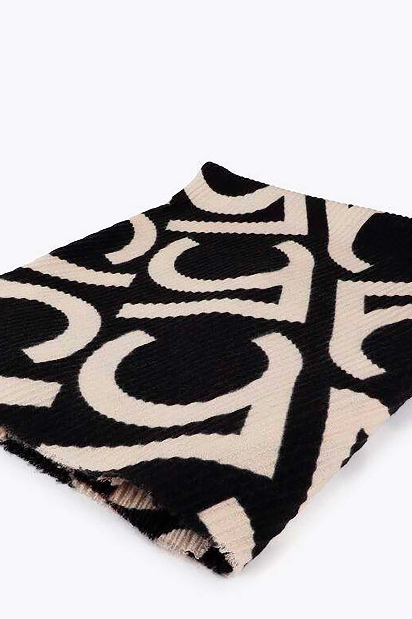 Lola Casademunt Cachecol LC