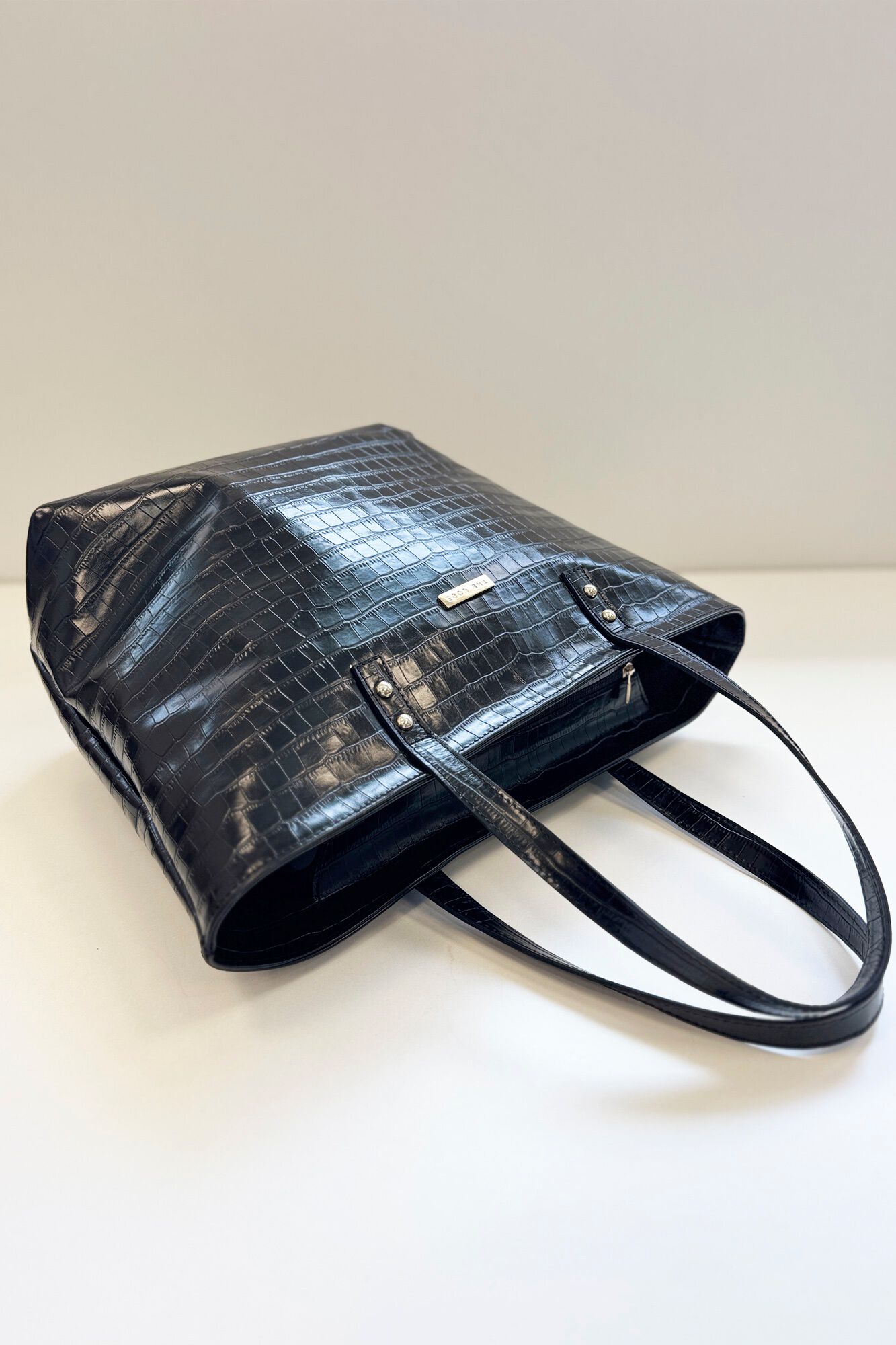The Code Mala shopper Arizona em pele Preto
