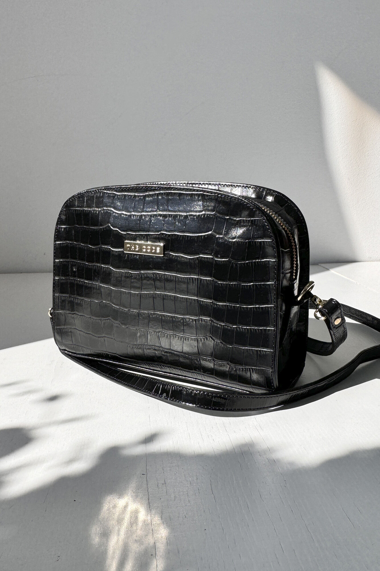 The Code Bolsa tiracolo Cassandra preta Preto