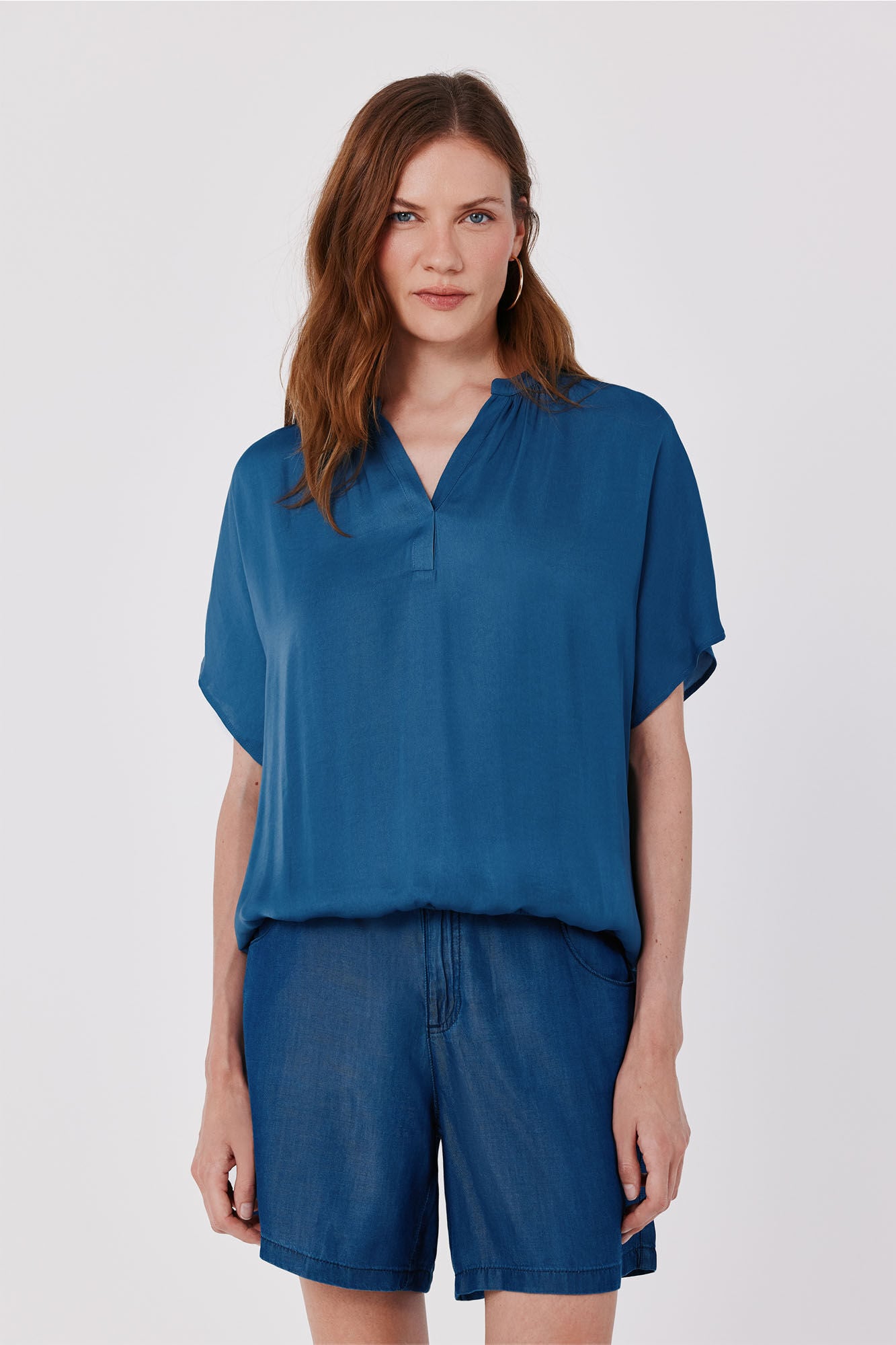 Cortefiel Blusa satinada manga corta