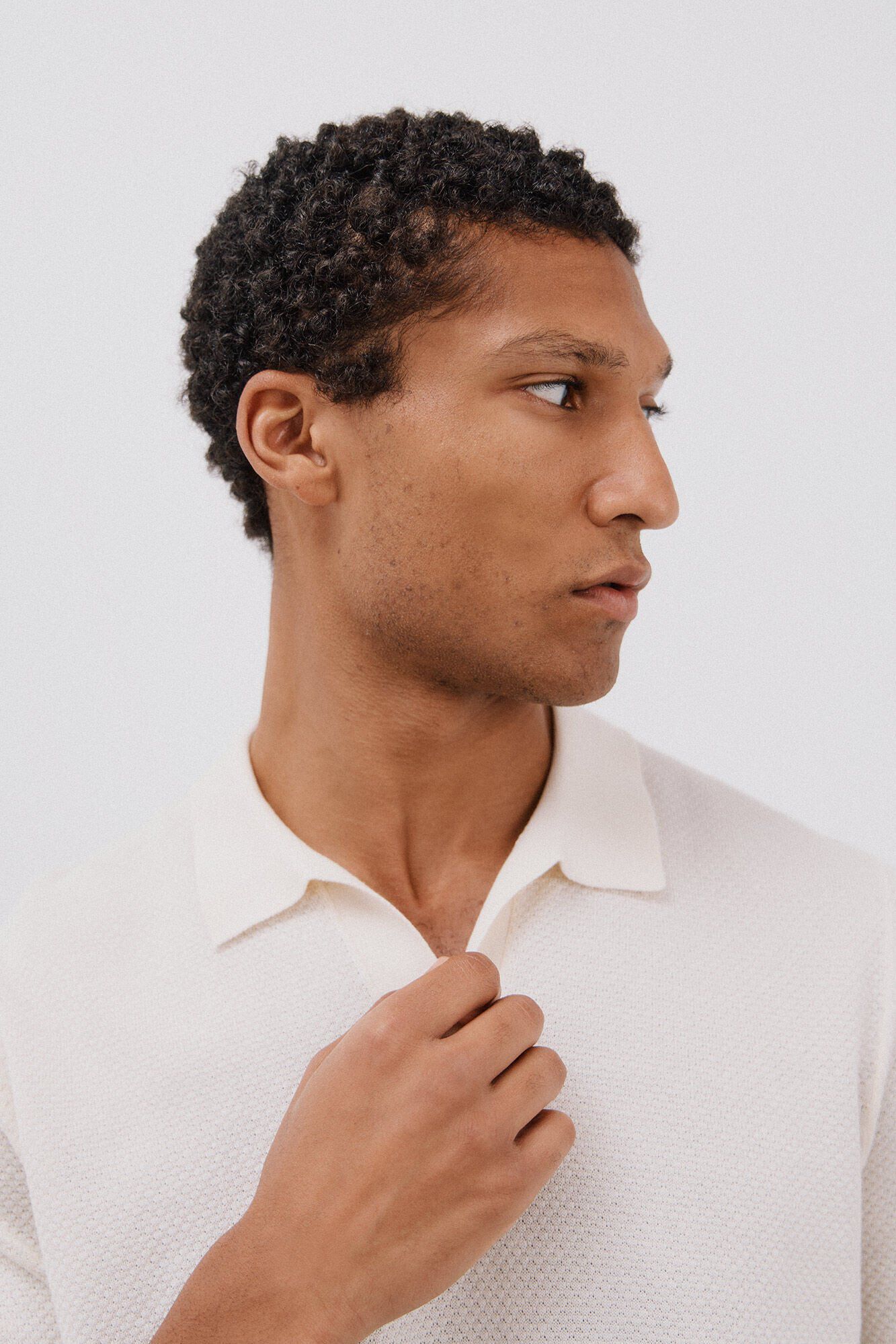 Cortefiel Short sleeve structured cotton polo shirt shirt White