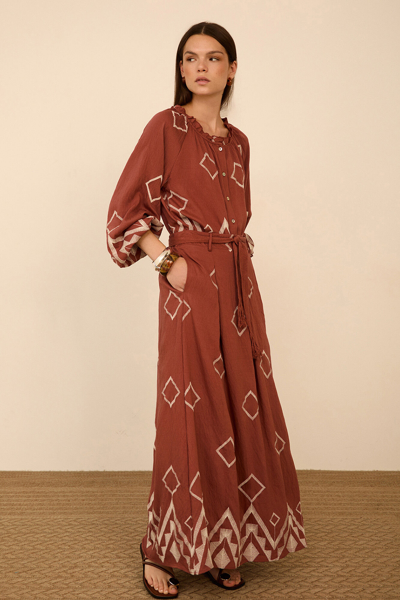 Meisie Blusa com bordado em contraste Subiu