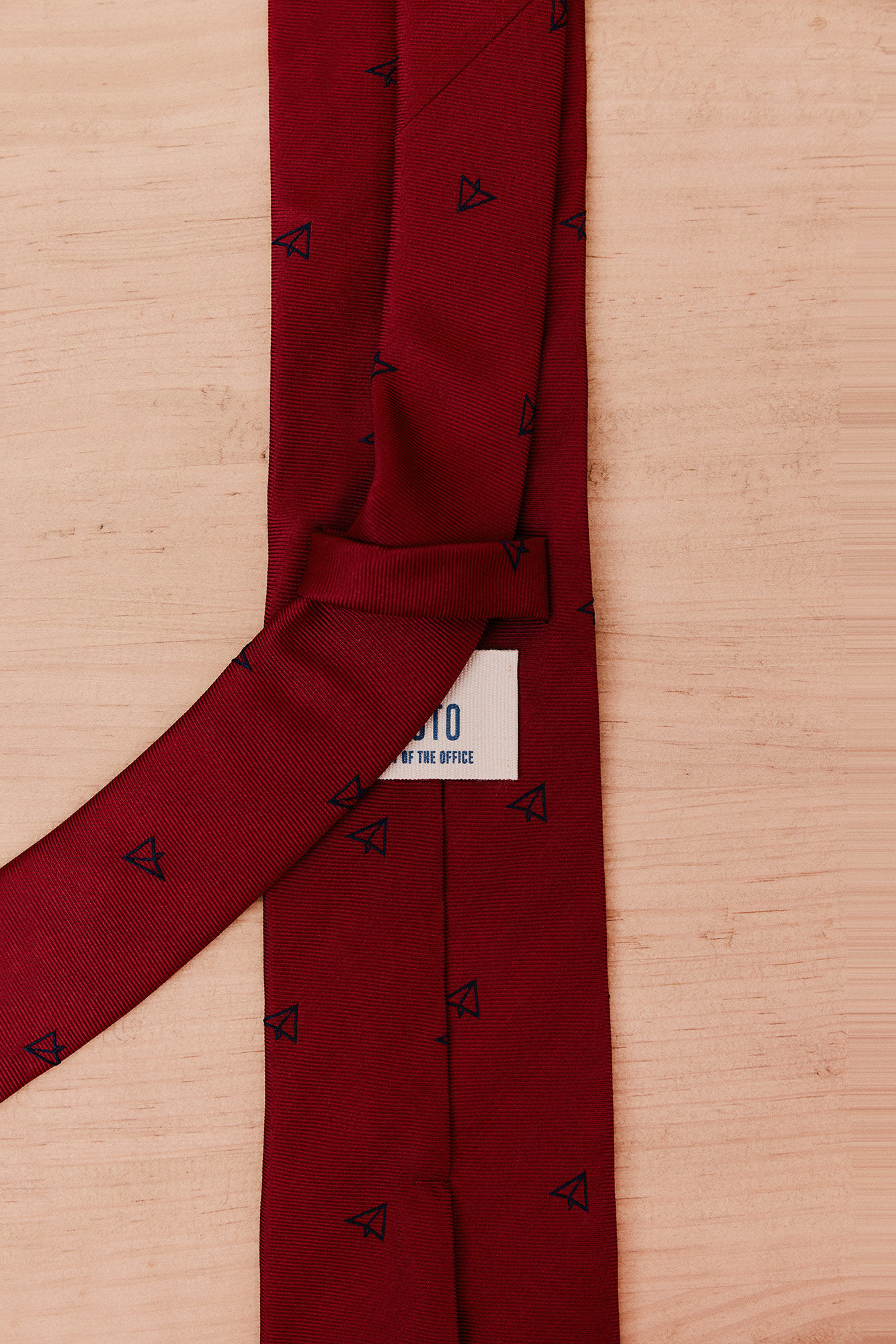 OOTO Natural silk tie Maroon