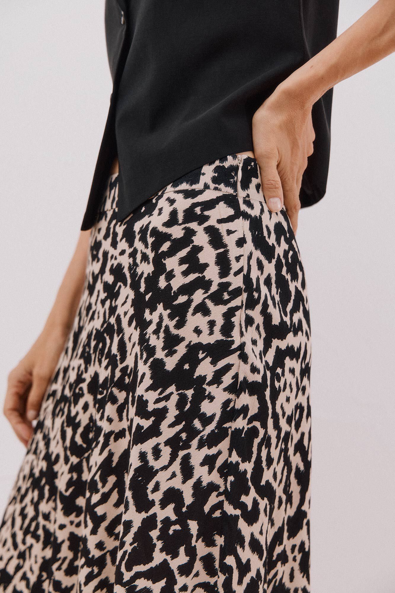 Cortefiel Printed circle skirt Printed white