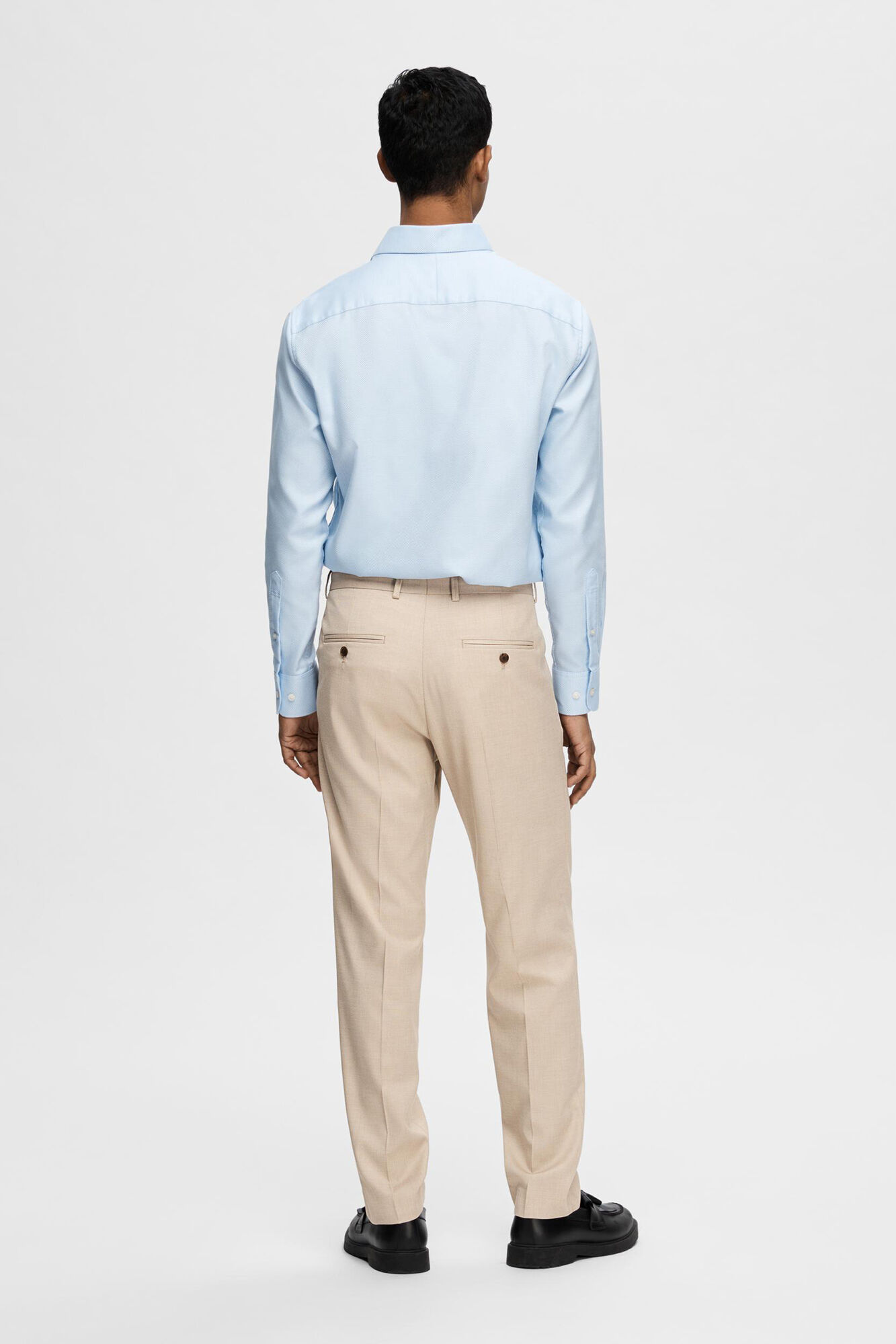 Selected Cal&ccedil;as de fato Slim Fit confecionadas com materiais reciclados Castanho