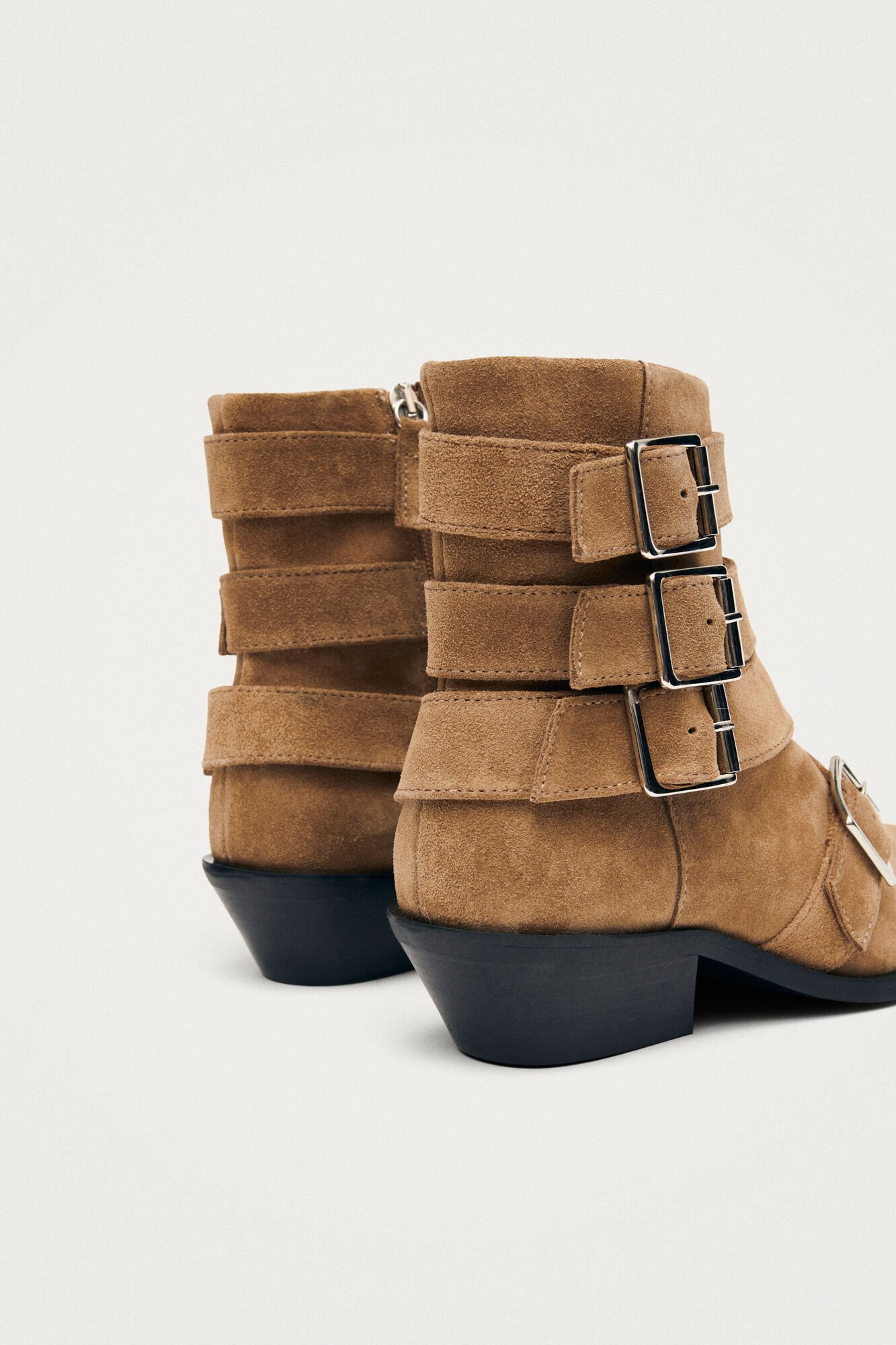 Alohas Botins de cano curto de couro camur&ccedil;a Eras Castanho