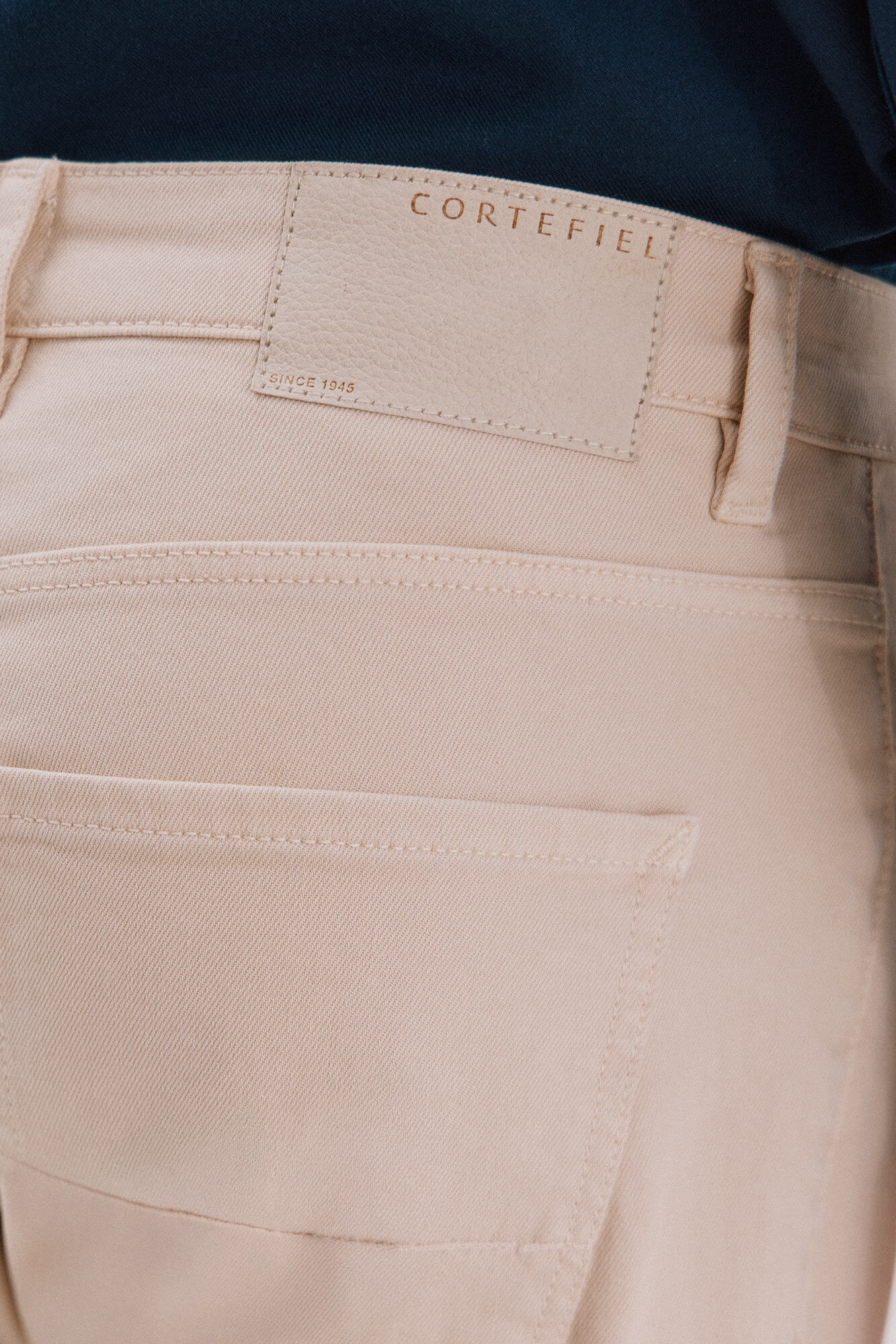 Cortefiel Pantal&oacute;n 5 bolsillos color regular fit Beige