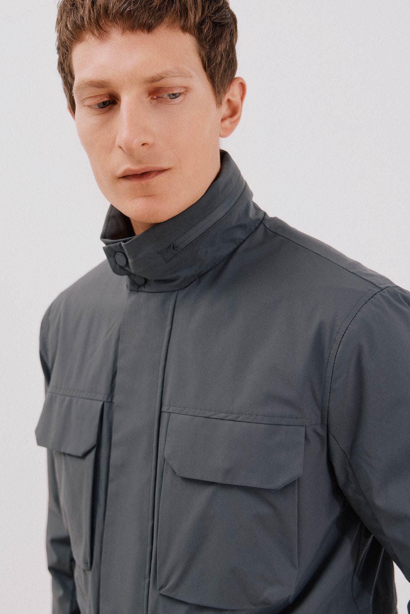 Cortefiel Technical jacket with 4 pockets