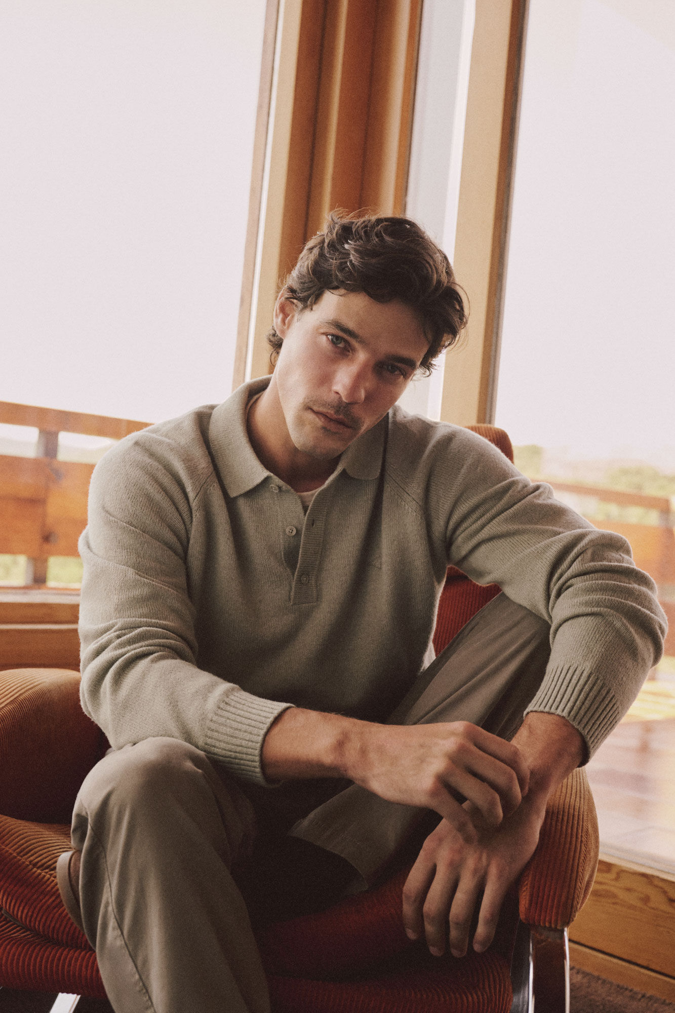 OOTO Su&eacute;ter de l&atilde; com gola polo