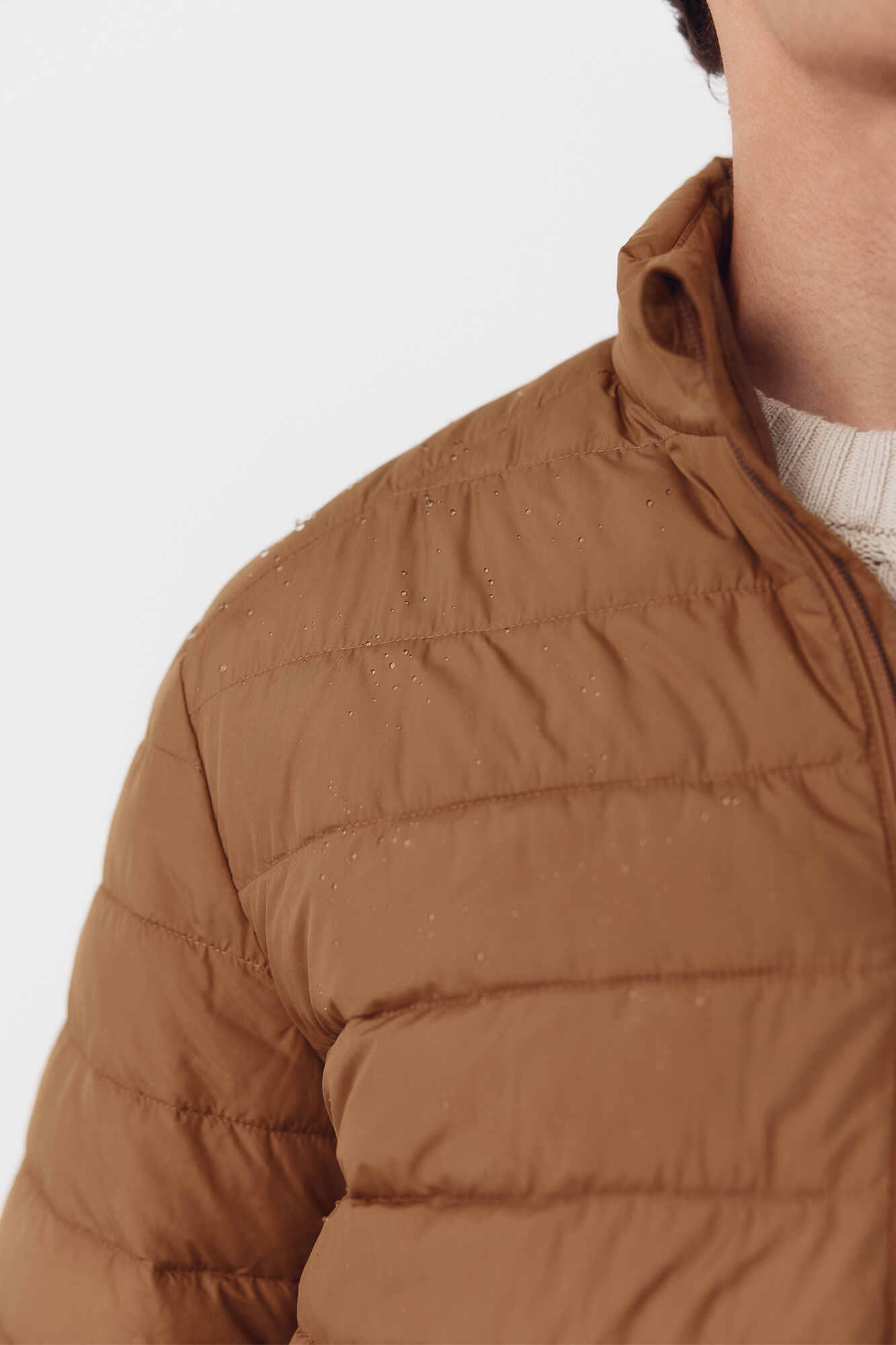 Cortefiel Ultra-light quilted jacket Camel
