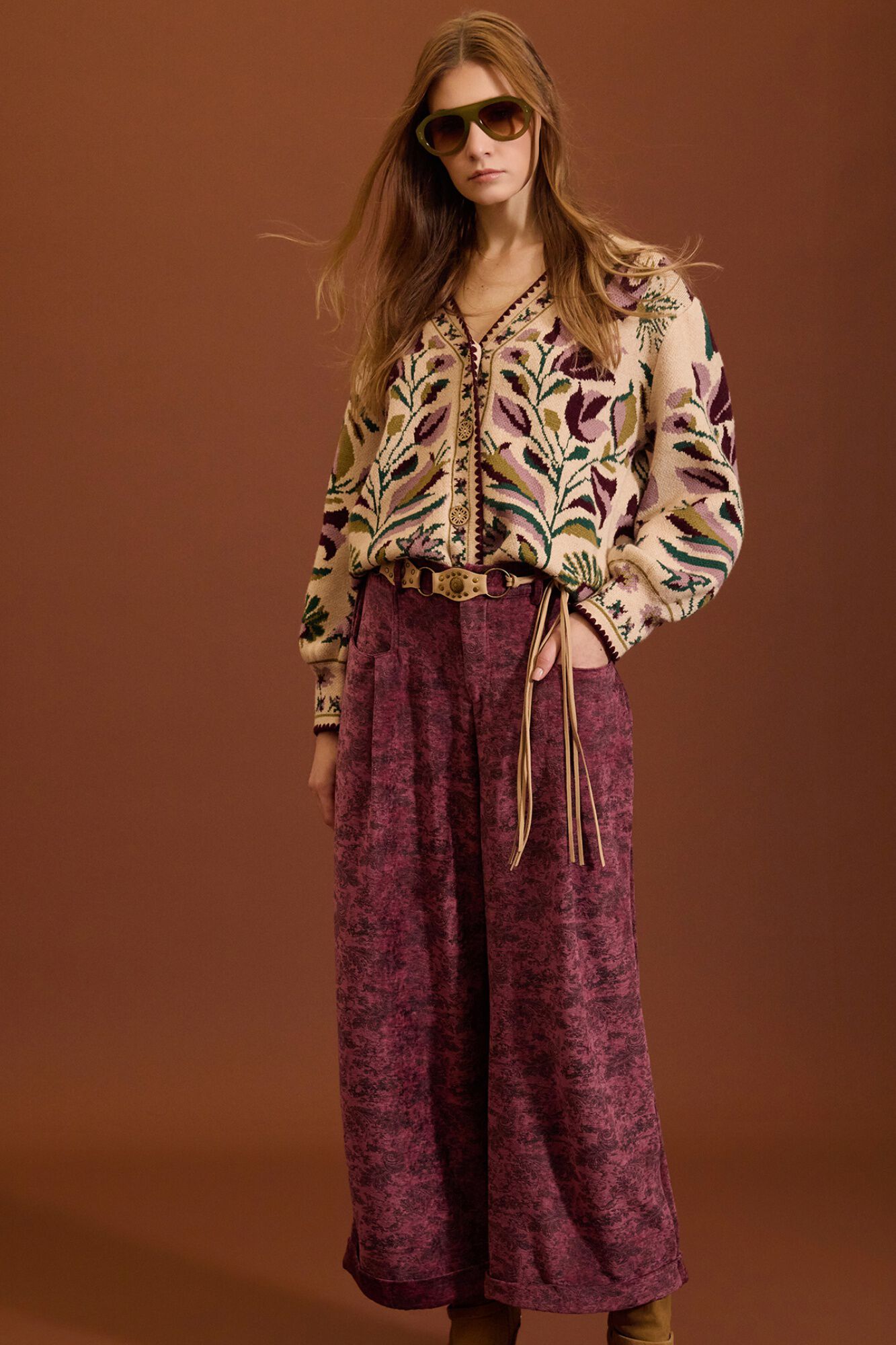 Meisie Casaco de malha jacquard floral Tostado