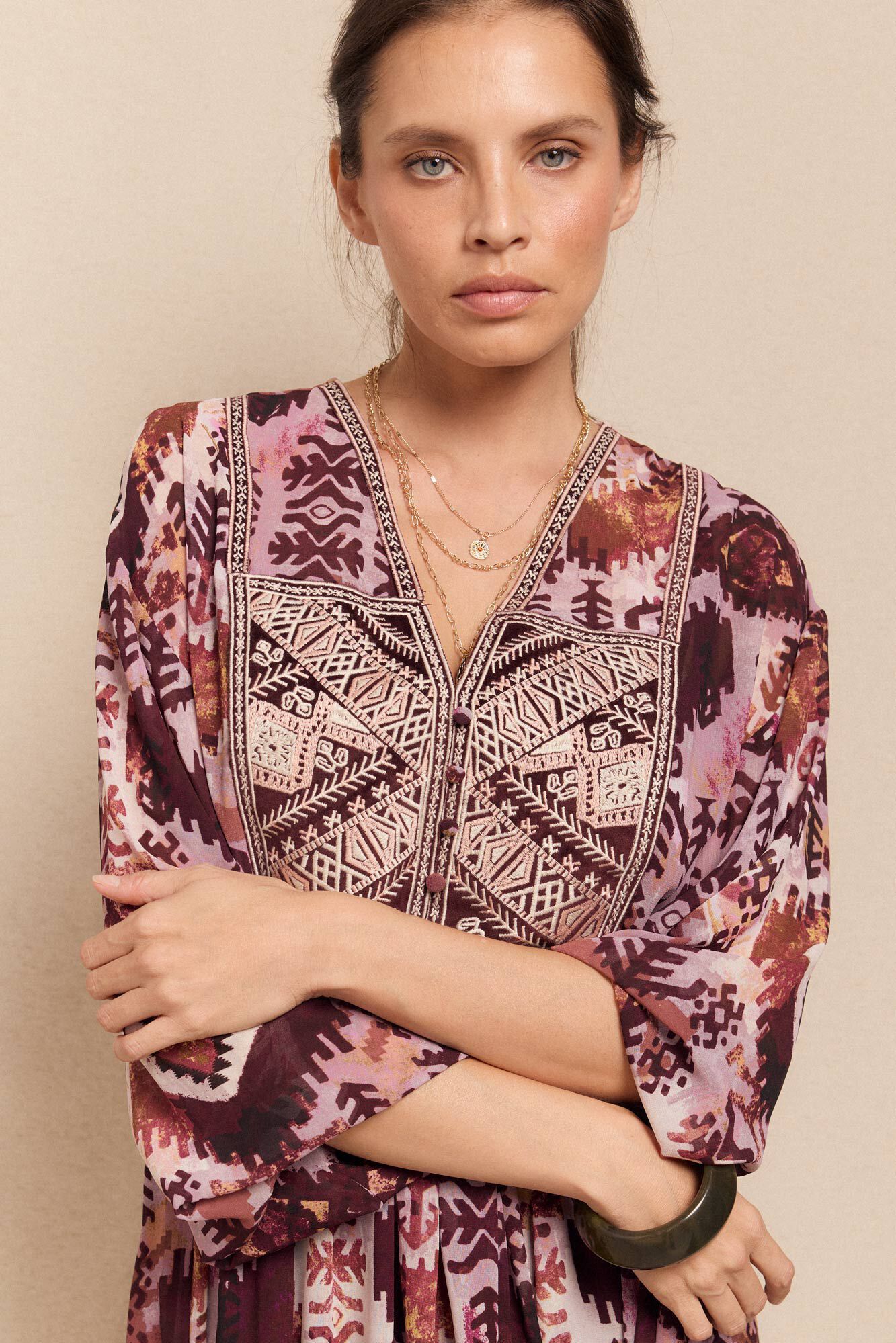 Slowlove Vestido flu&iacute;do estampado e bordado Multicolorido