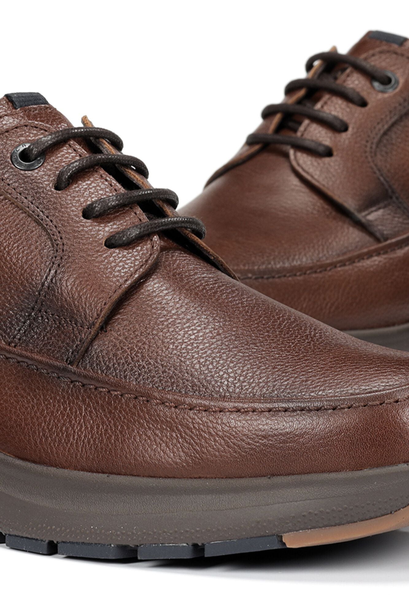 Fluchos Sapatos Trit&oacute;n para homem Castanho