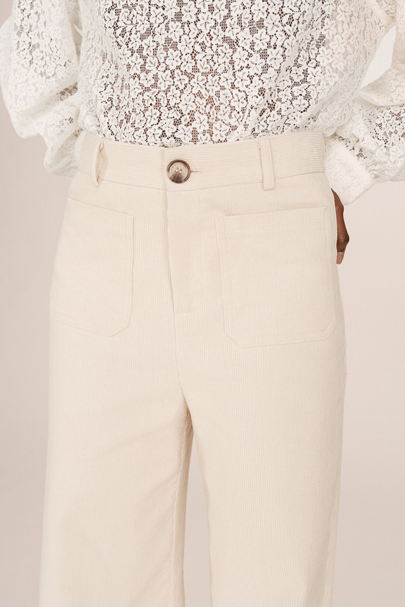 Grace & Mila Cal&ccedil;a de veludo cotel&ecirc; com bolsos frontais