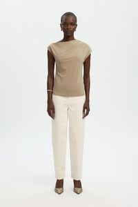 Selected Top assim&eacute;trico em modal