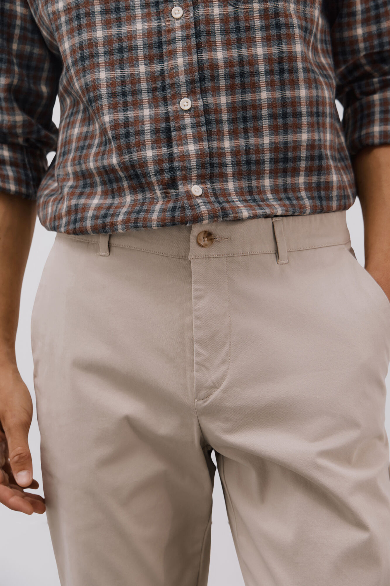 Cortefiel Regular fit comfort chinos Beige