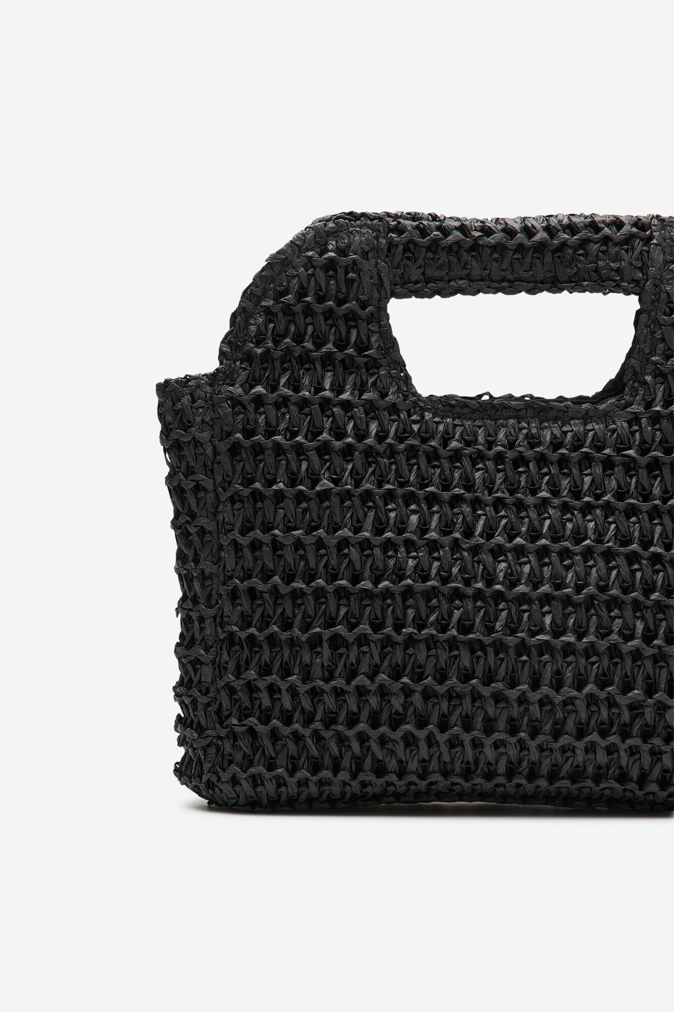 Cortefiel Raffia braided bag Black