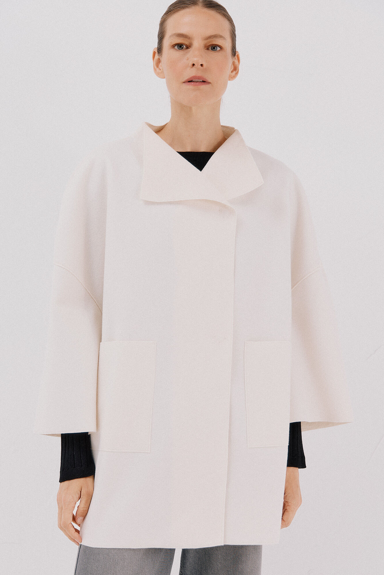 Cortefiel Cape coat with light fabric Ivory