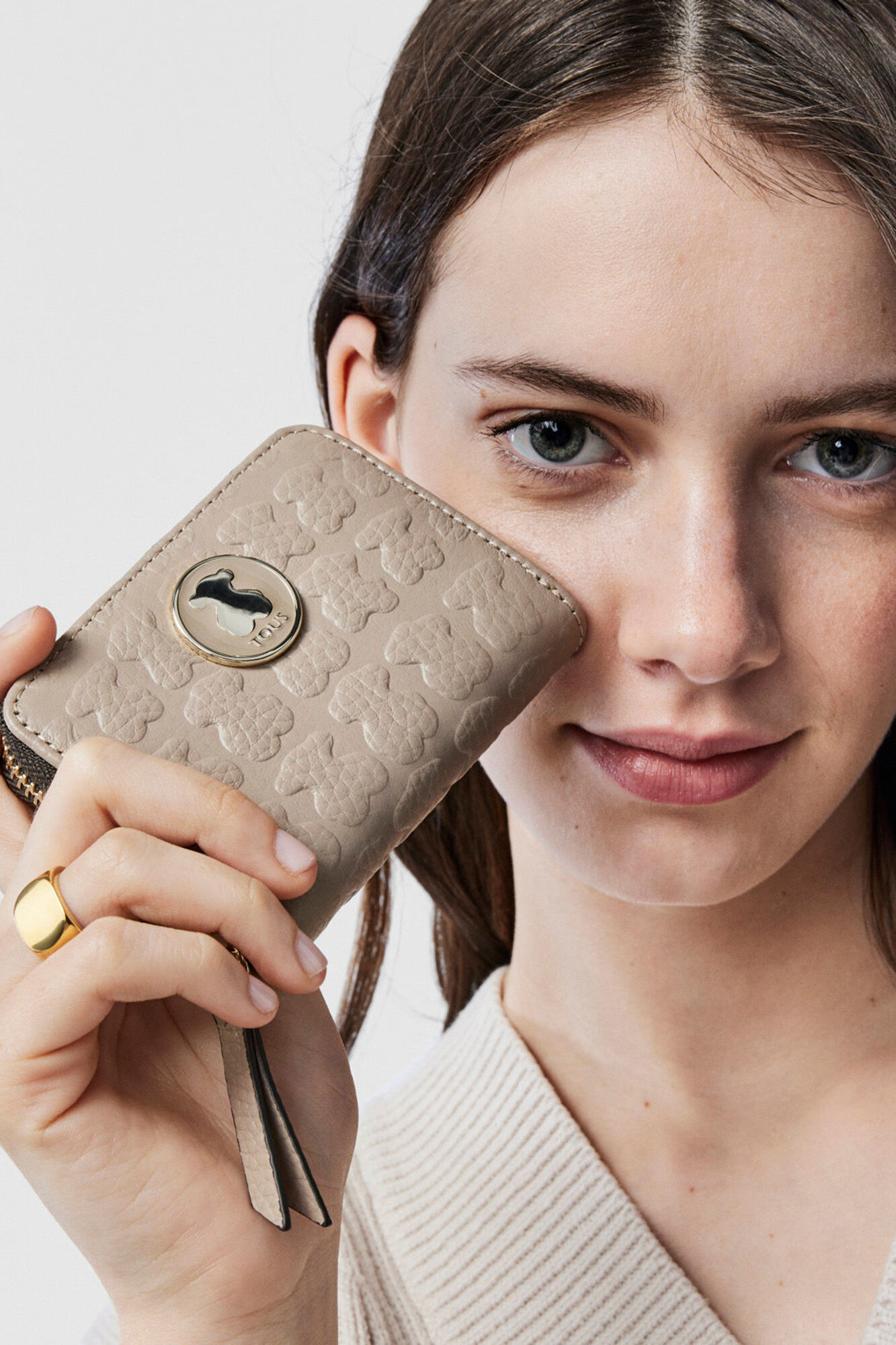 Tous Sherton medium taupe leather purse Beige