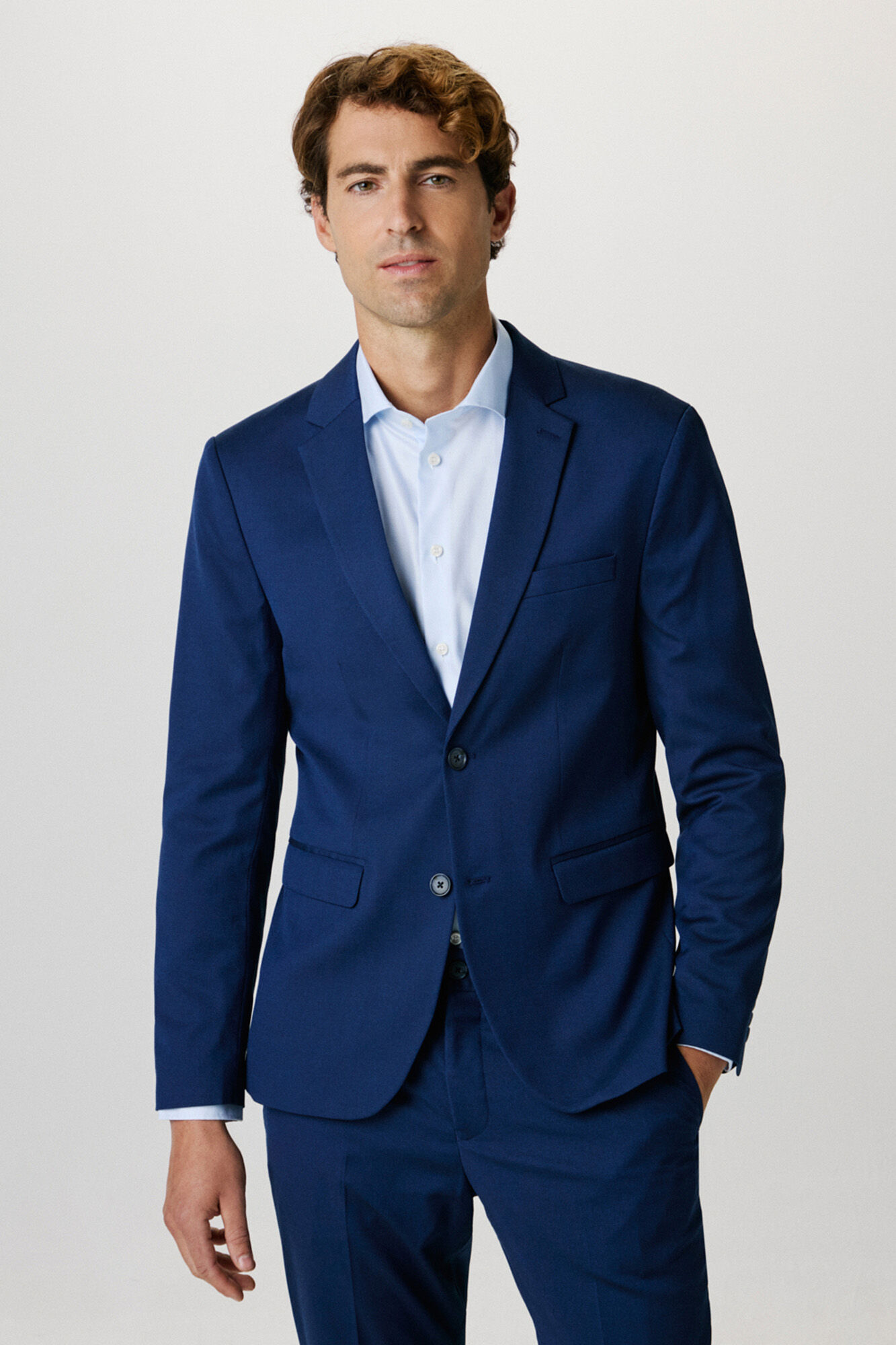 Selected Americana de traje Slim Fit confeccionada con materiales reciclados.