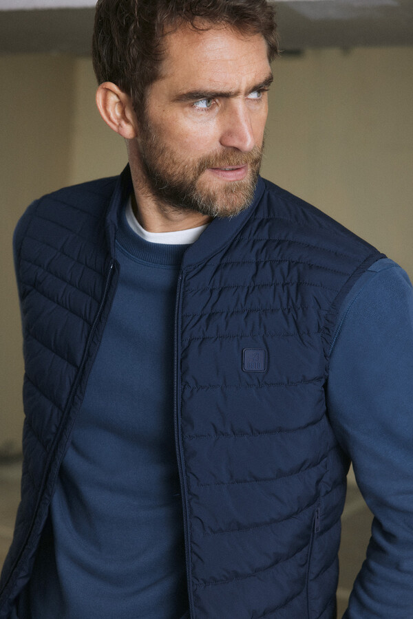 Cortefiel Ultra-light quilted gilet Navy