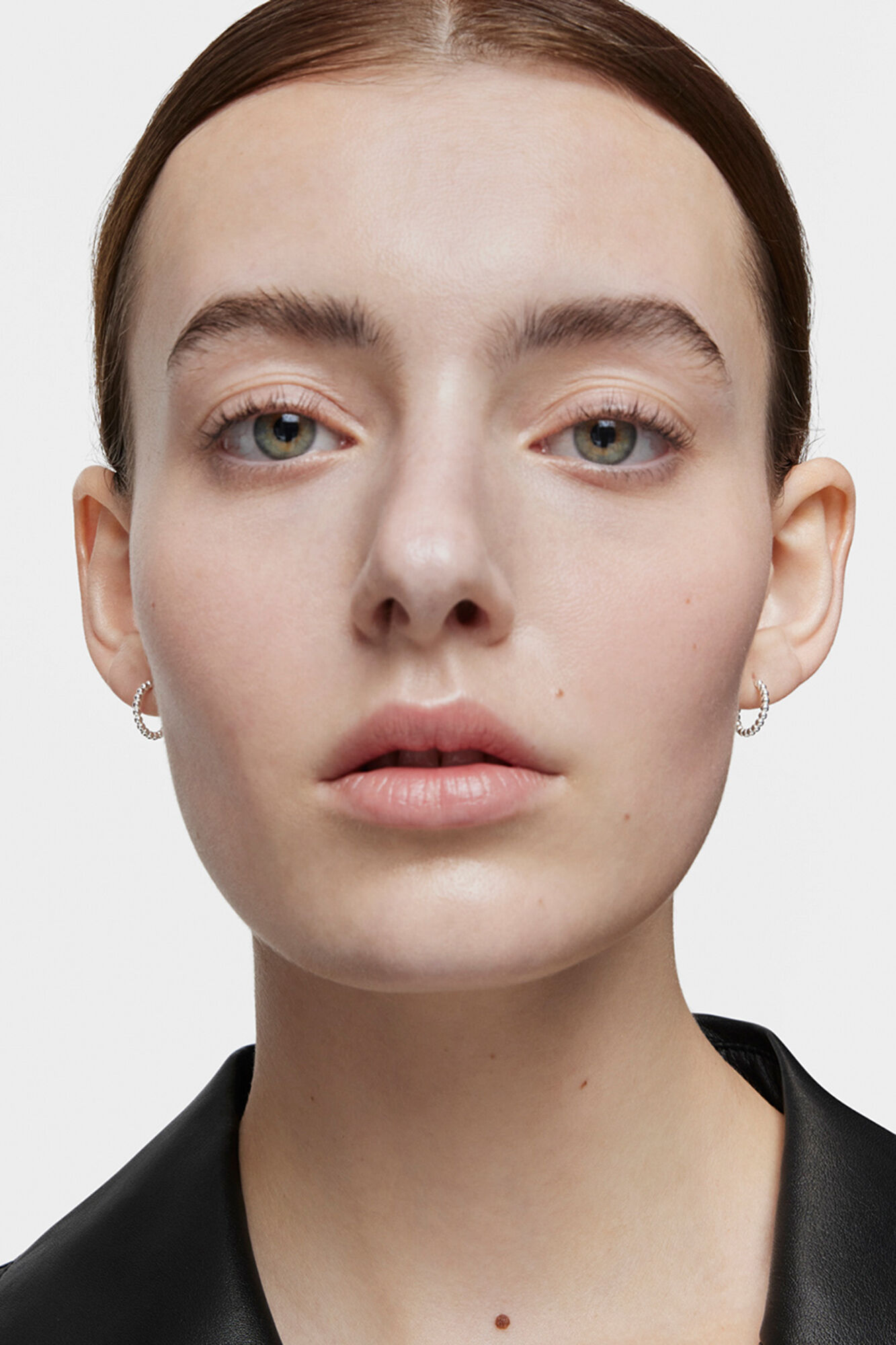 Tous Short hoop earrings with 10 mm silver balls Grey