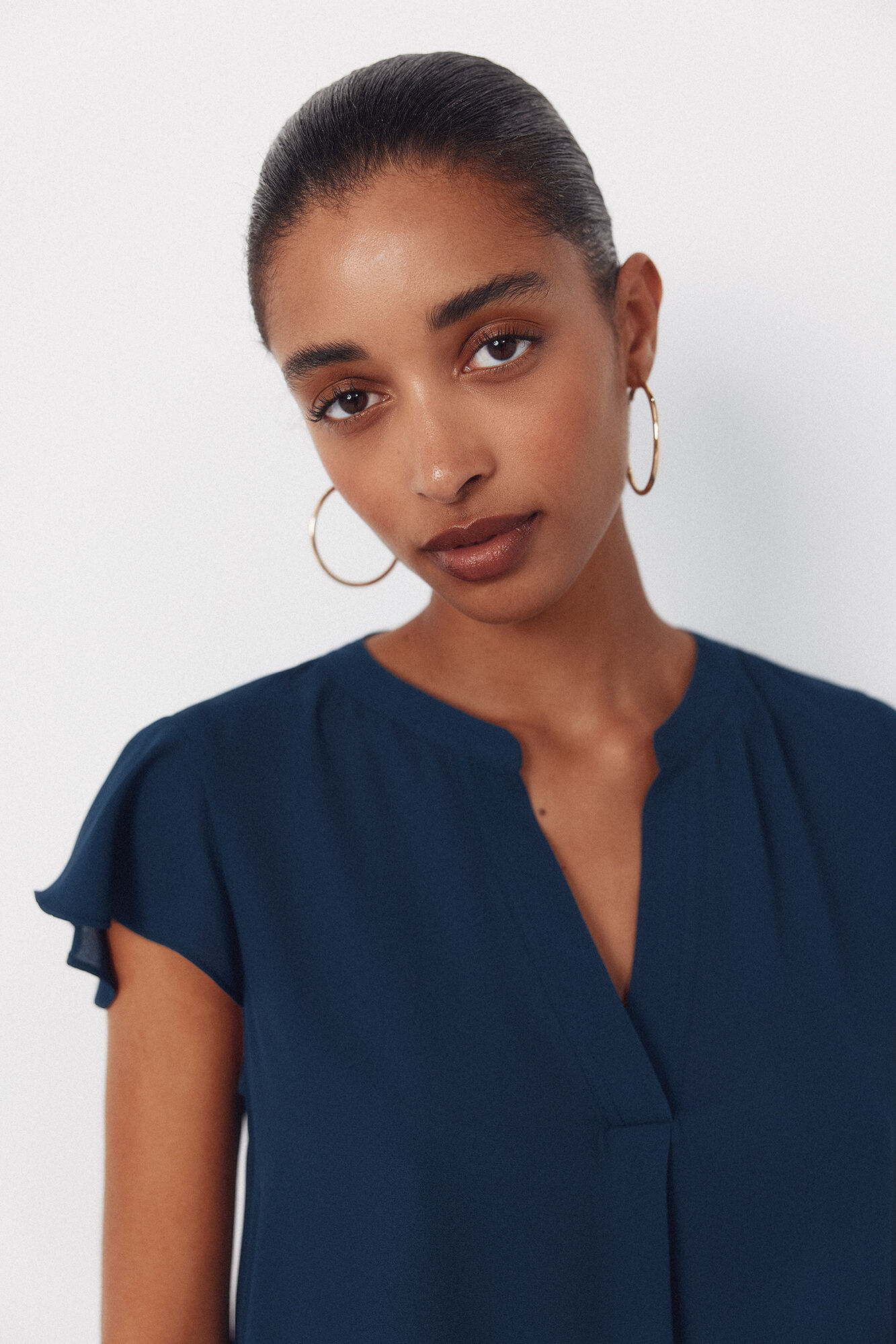 Cortefiel Blusa fluida manga vuelo Azul marino