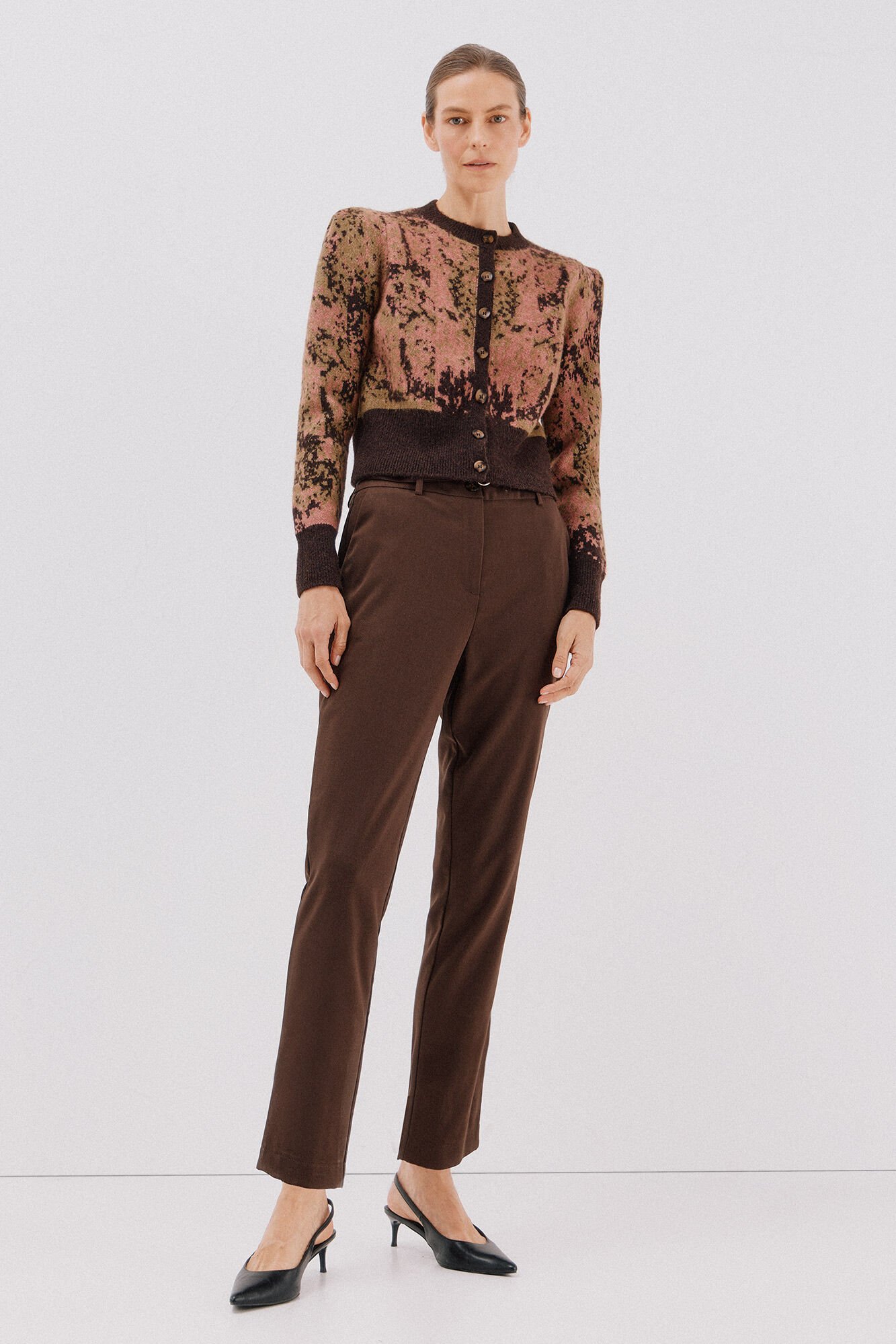 Cortefiel Chaqueta pliegue hombro Marr&oacute;n oscuro