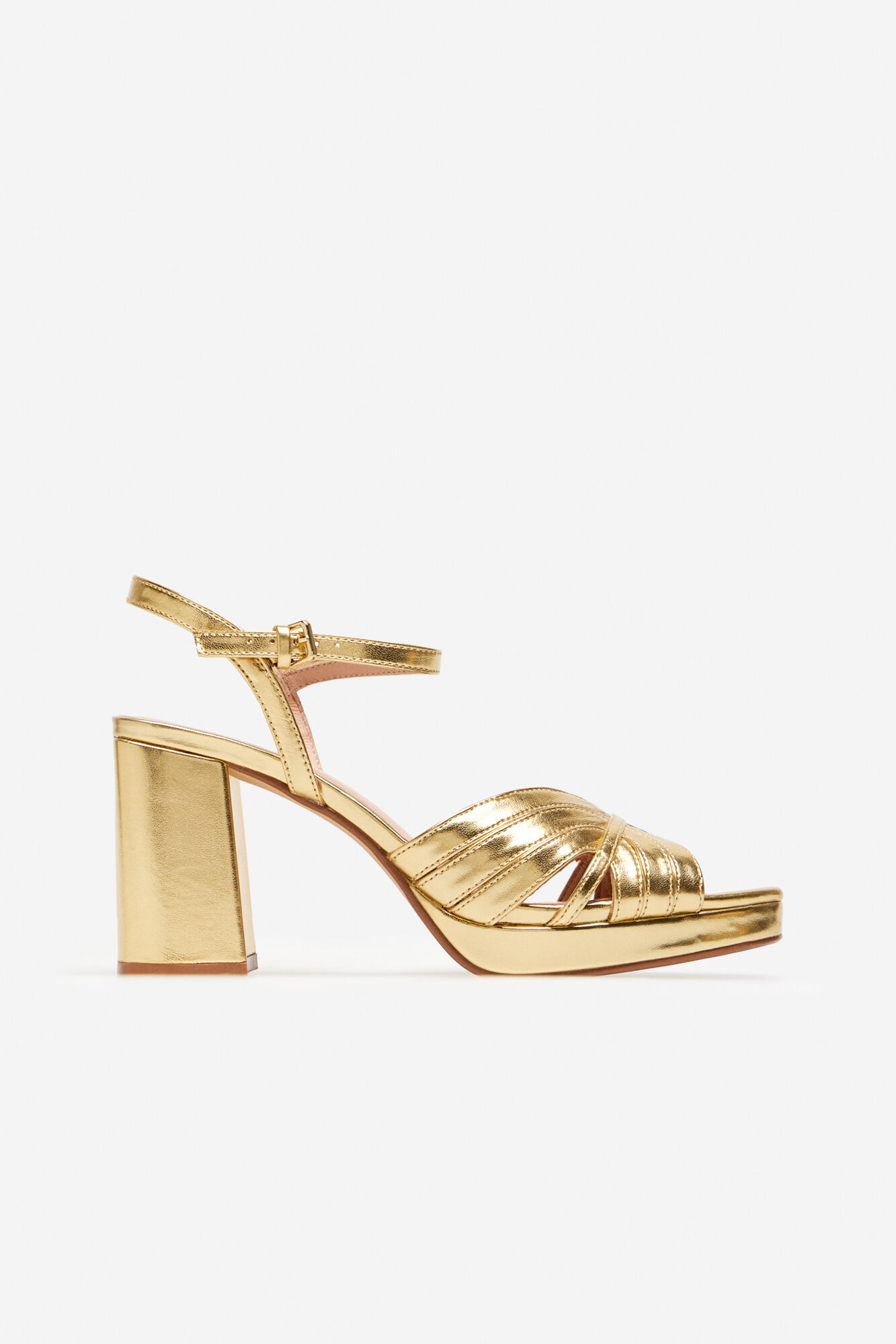 Cortefiel Sand&aacute;lia plataforma Dourado