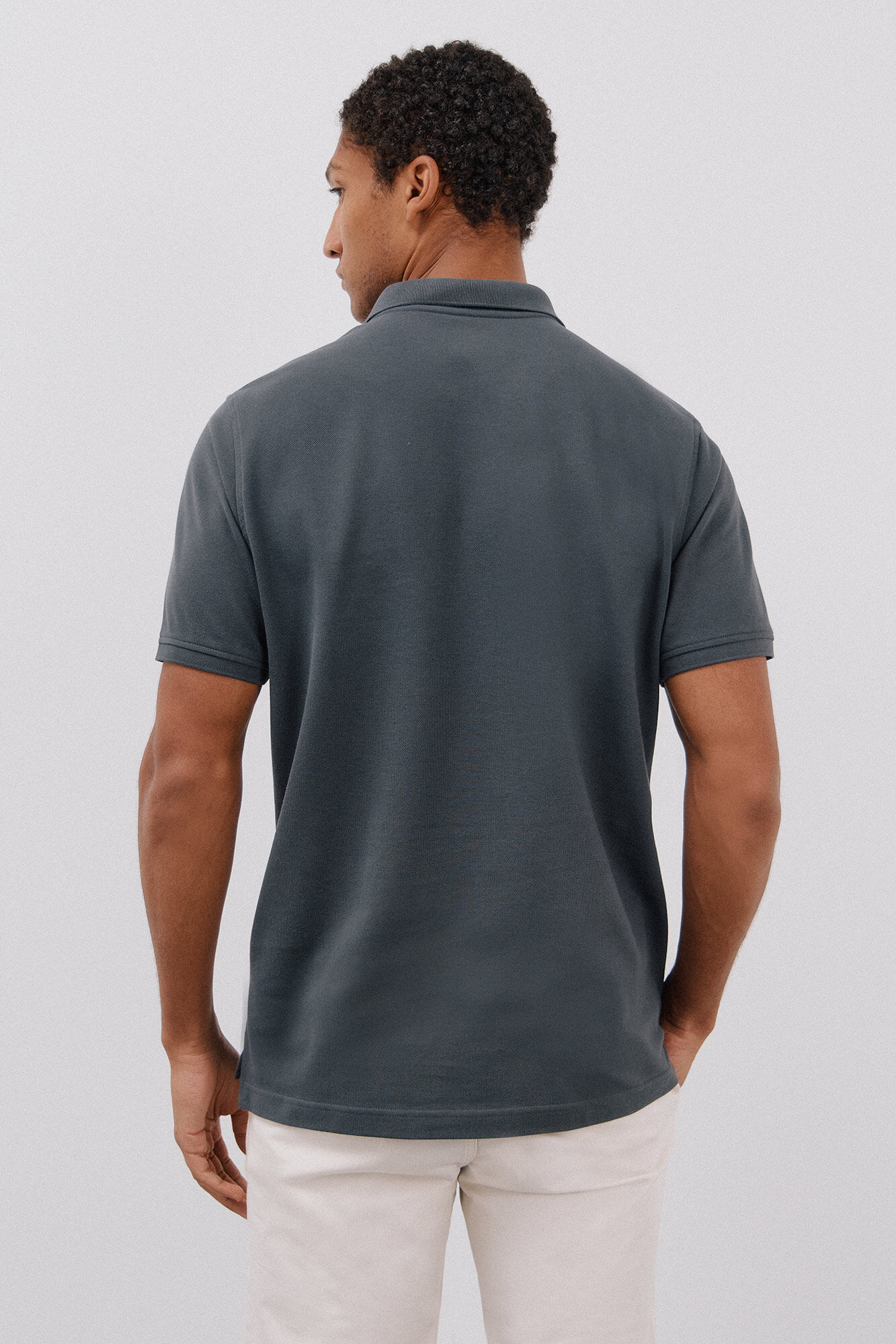 Cortefiel Polo b&aacute;sico piqu&eacute; Cinzento