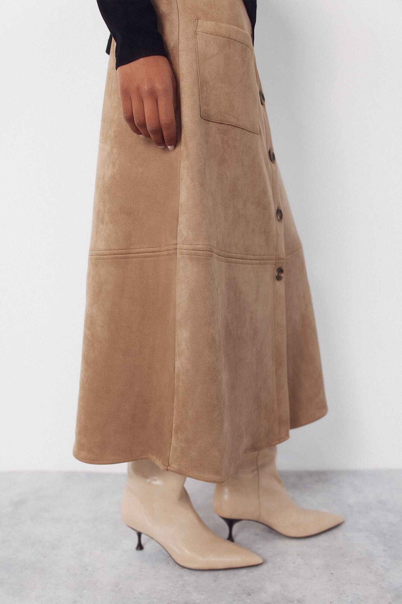 Cortefiel Flared suede skirt Beige