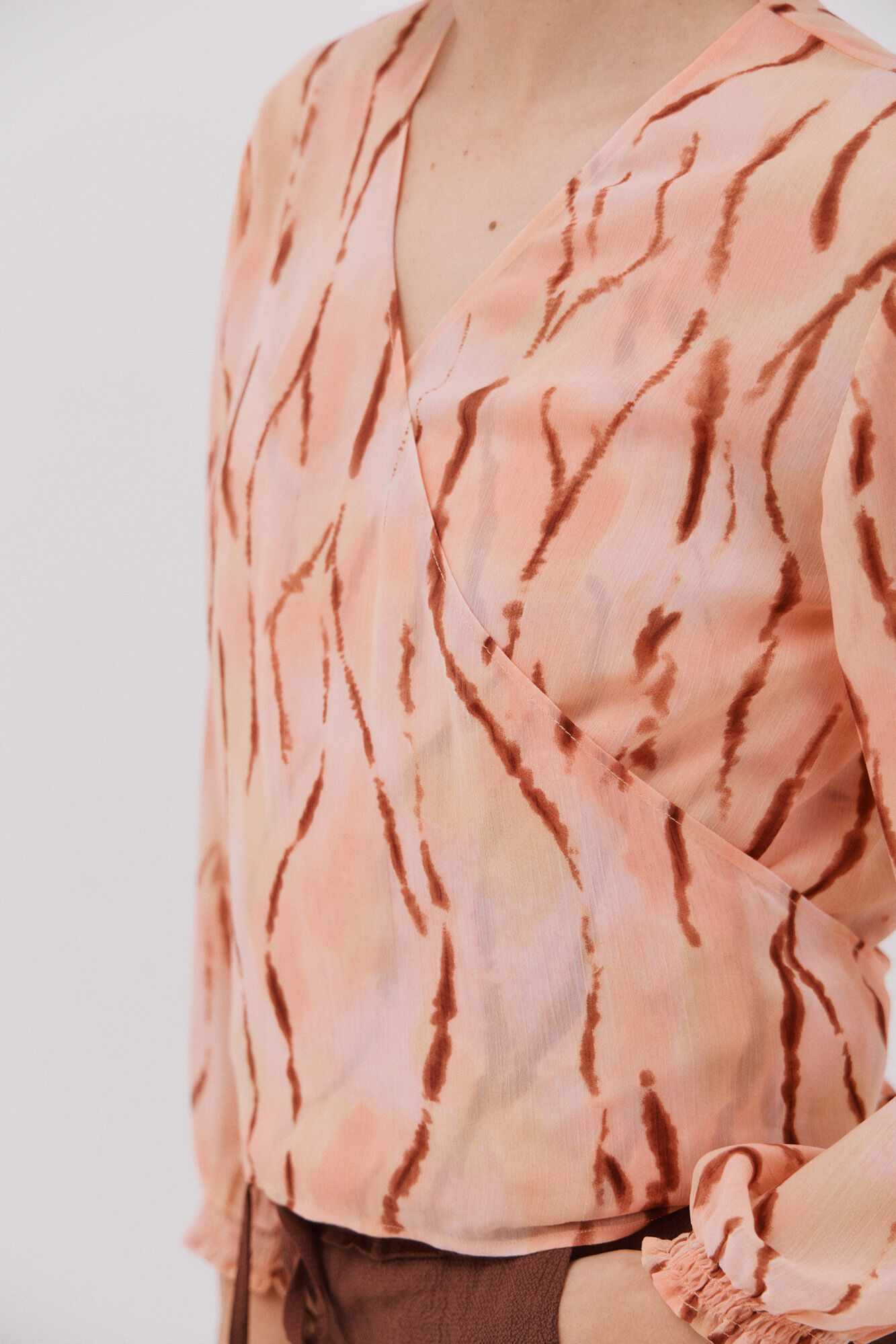 Cortefiel V-neck blouse Multicolour