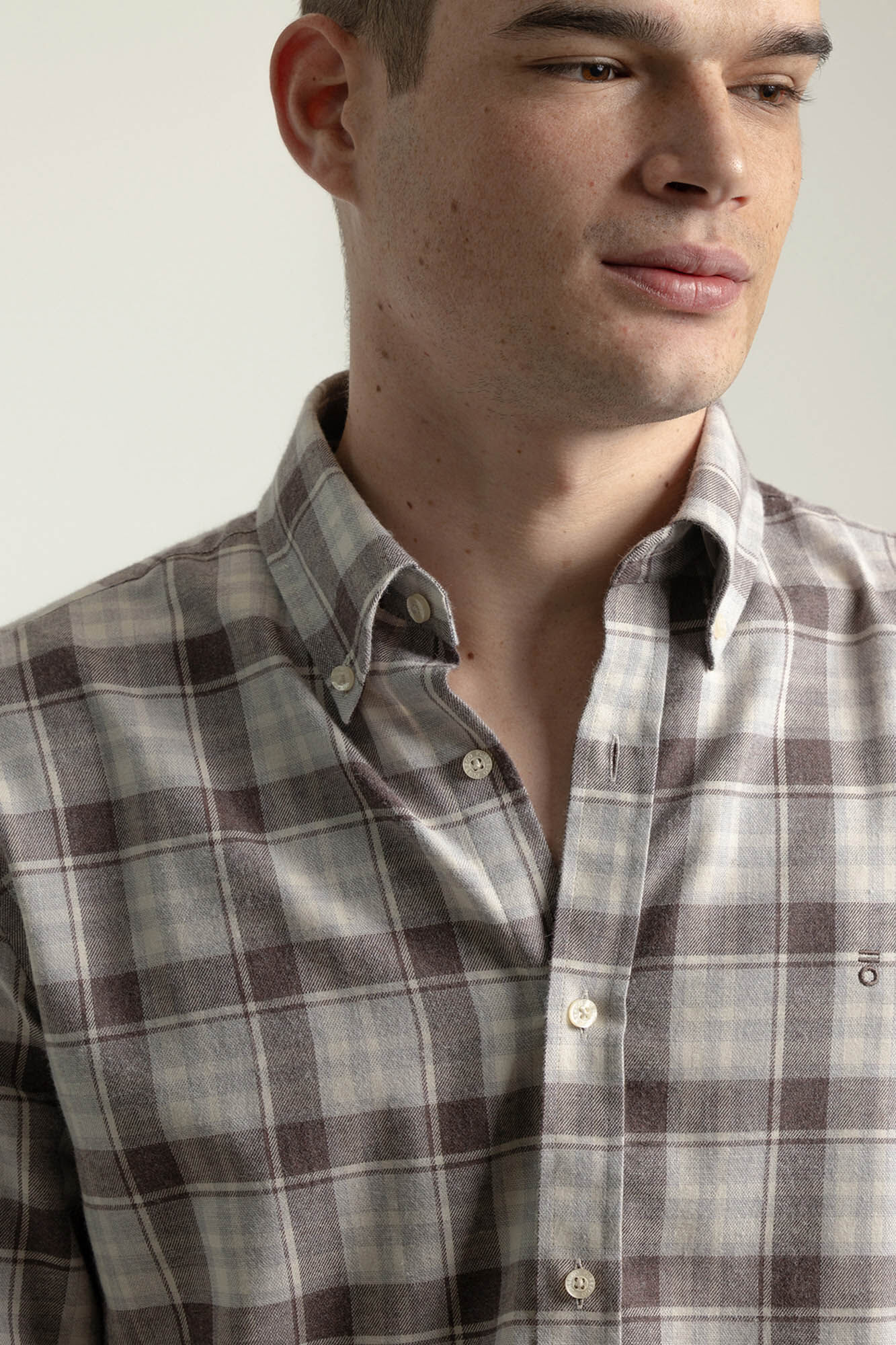 PuroEGO Camisa xadrez de algod&atilde;o slim fit Castanho