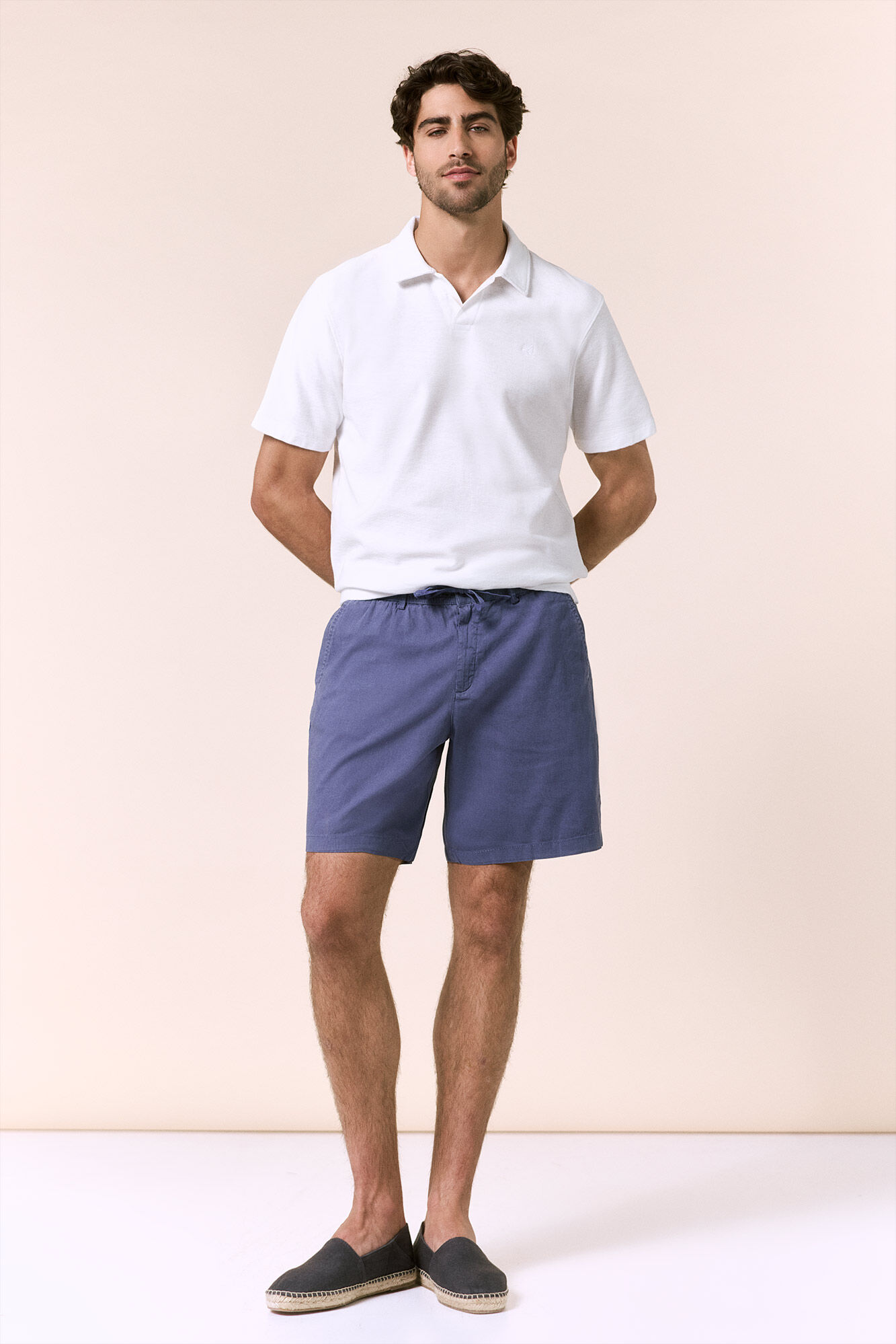 OOTO Bermuda com cord&otilde;es em linho